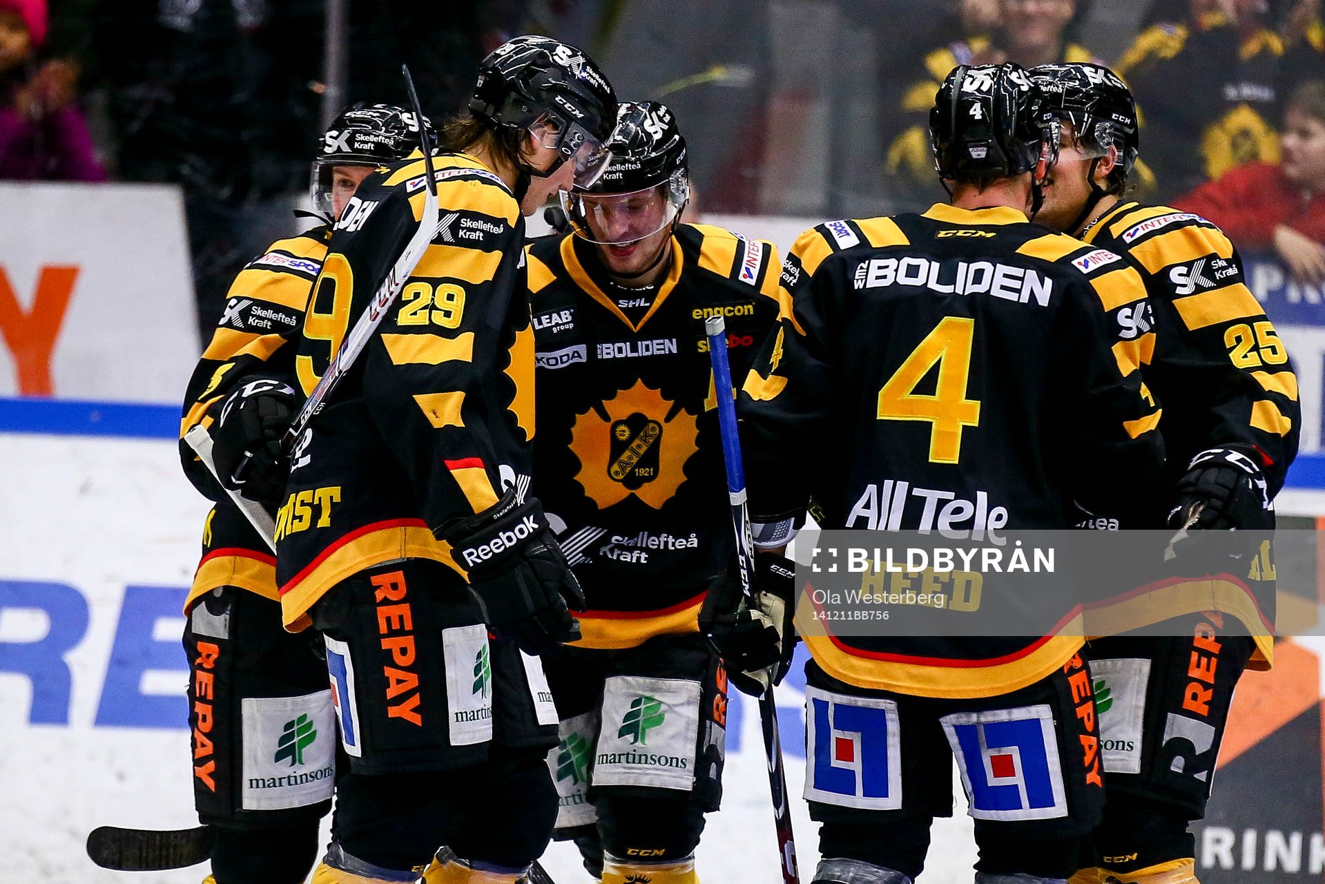 Skellefteås Martin Lundberg jublar