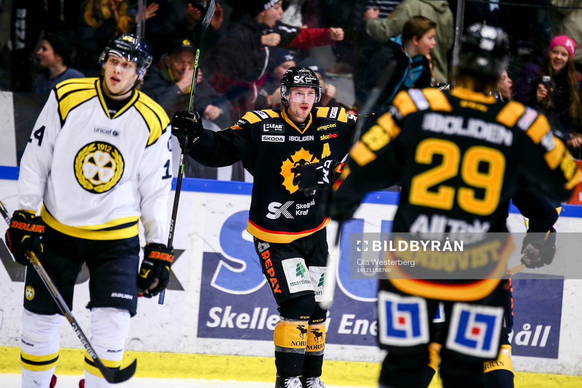 Skellefteås Martin Lundberg jublar
