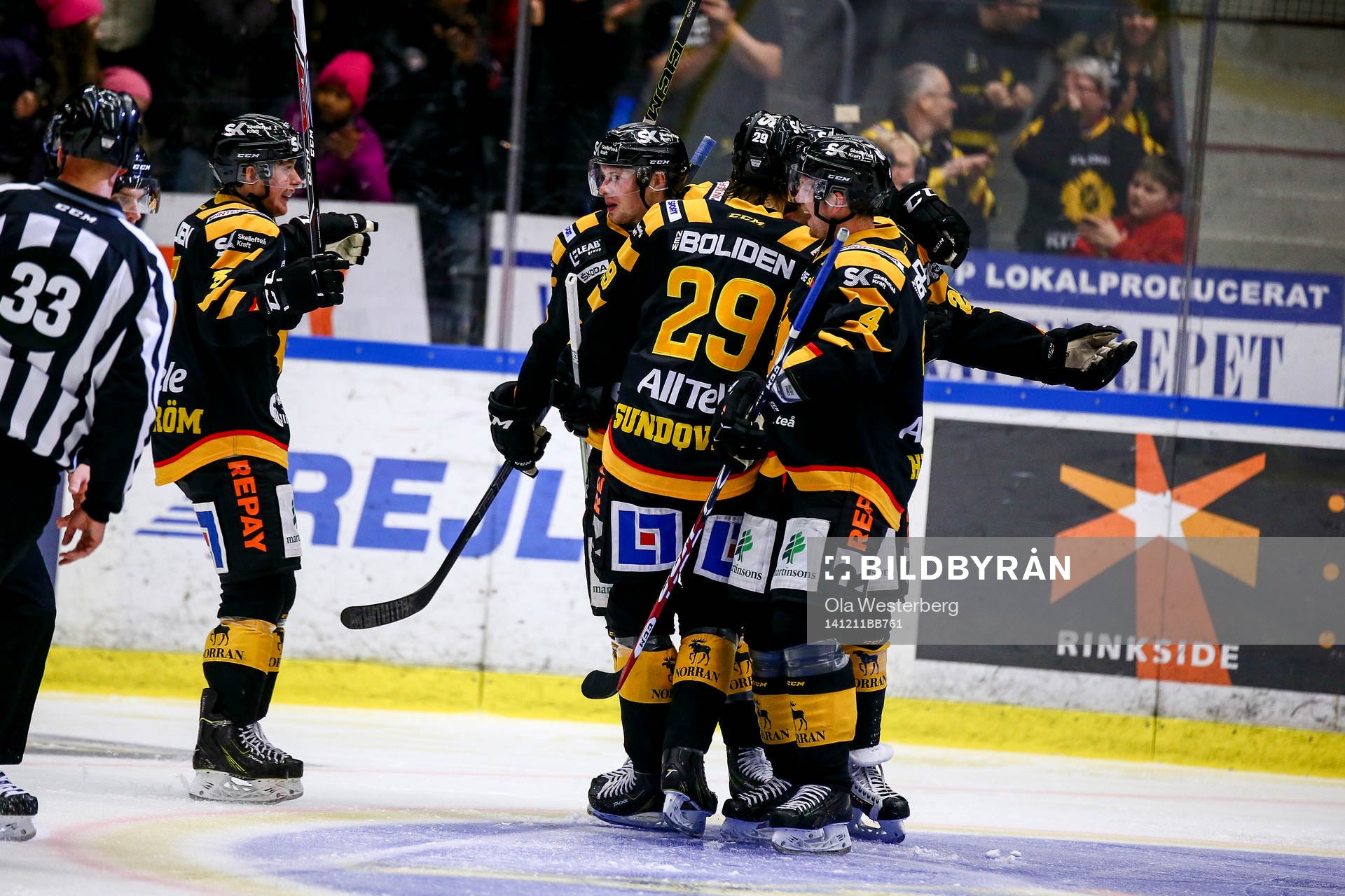 Skellefteås Martin Lundberg jublar