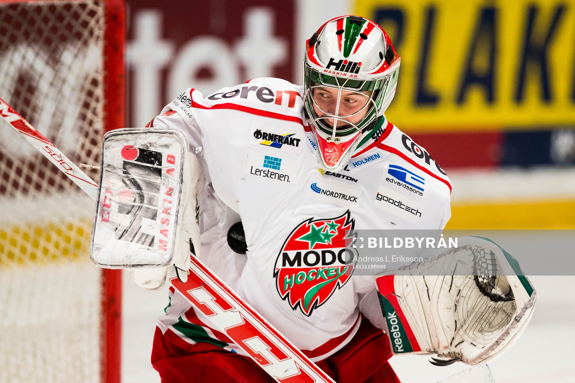 Modos målvakt Adam Reideborn