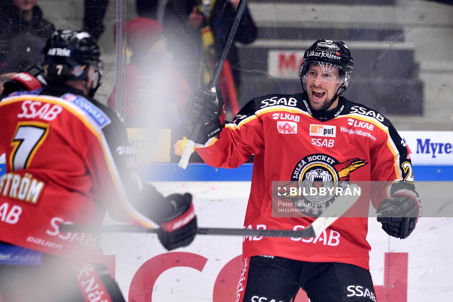 Luleås Cam Abbott jublar