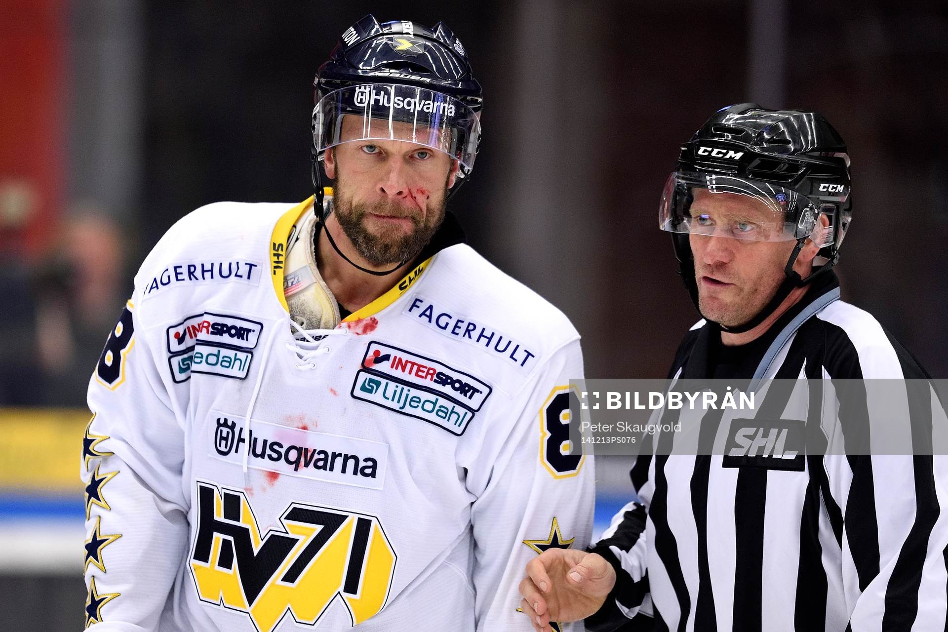 s Jere Karalahti är blodig