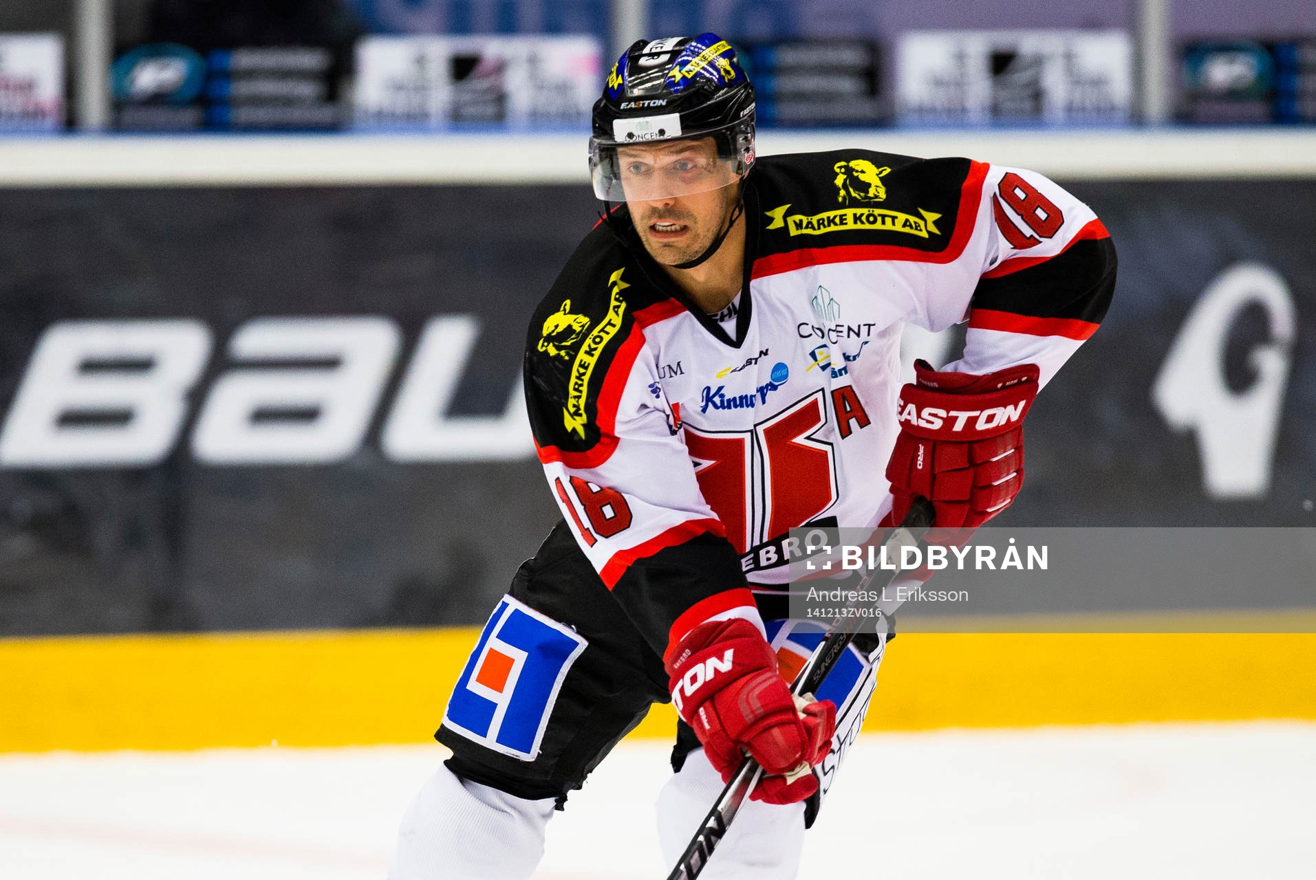 Örebros Jared Aulin med pucken