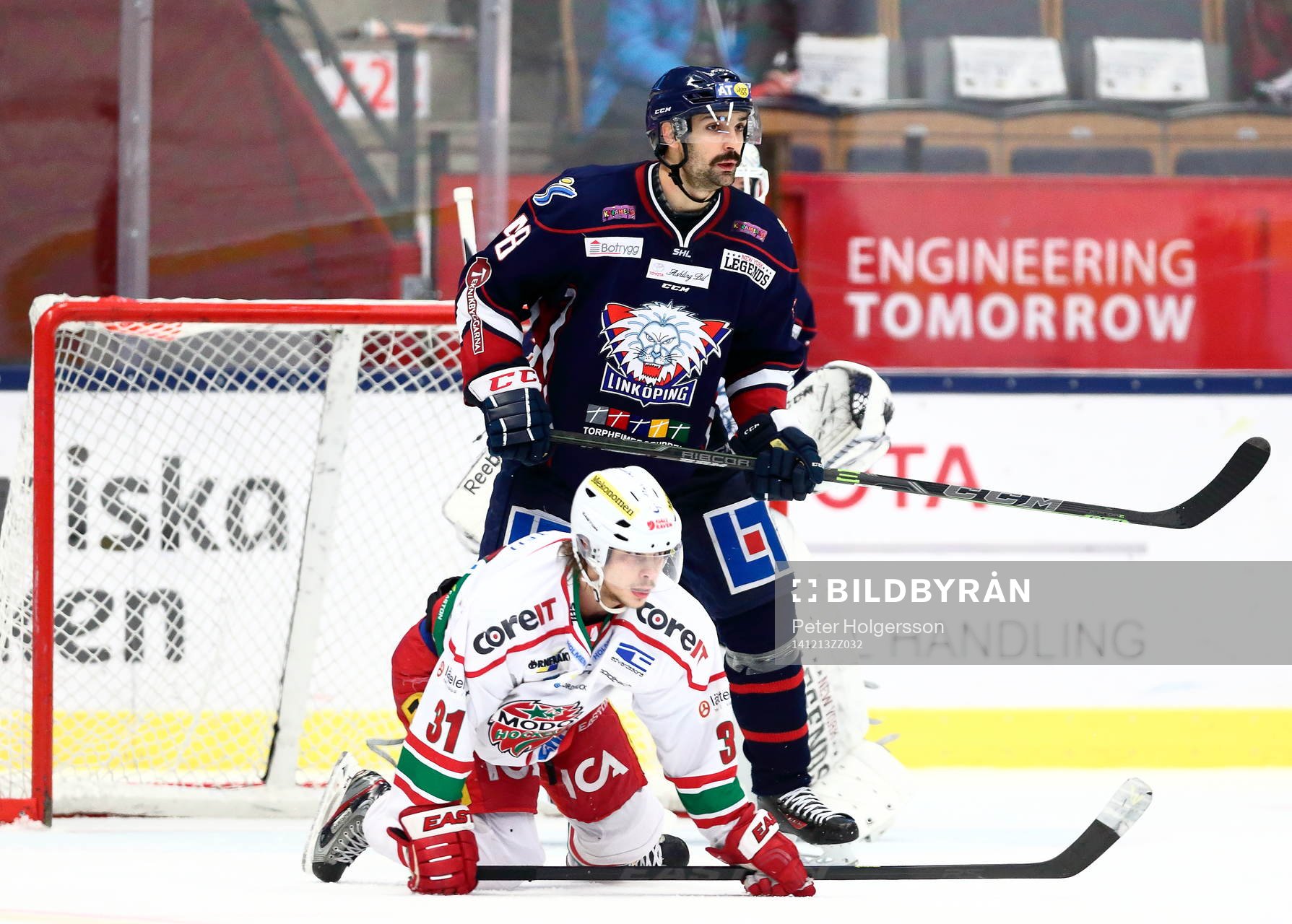 s Gustav Possler och Linköpings Daniel Rahimi