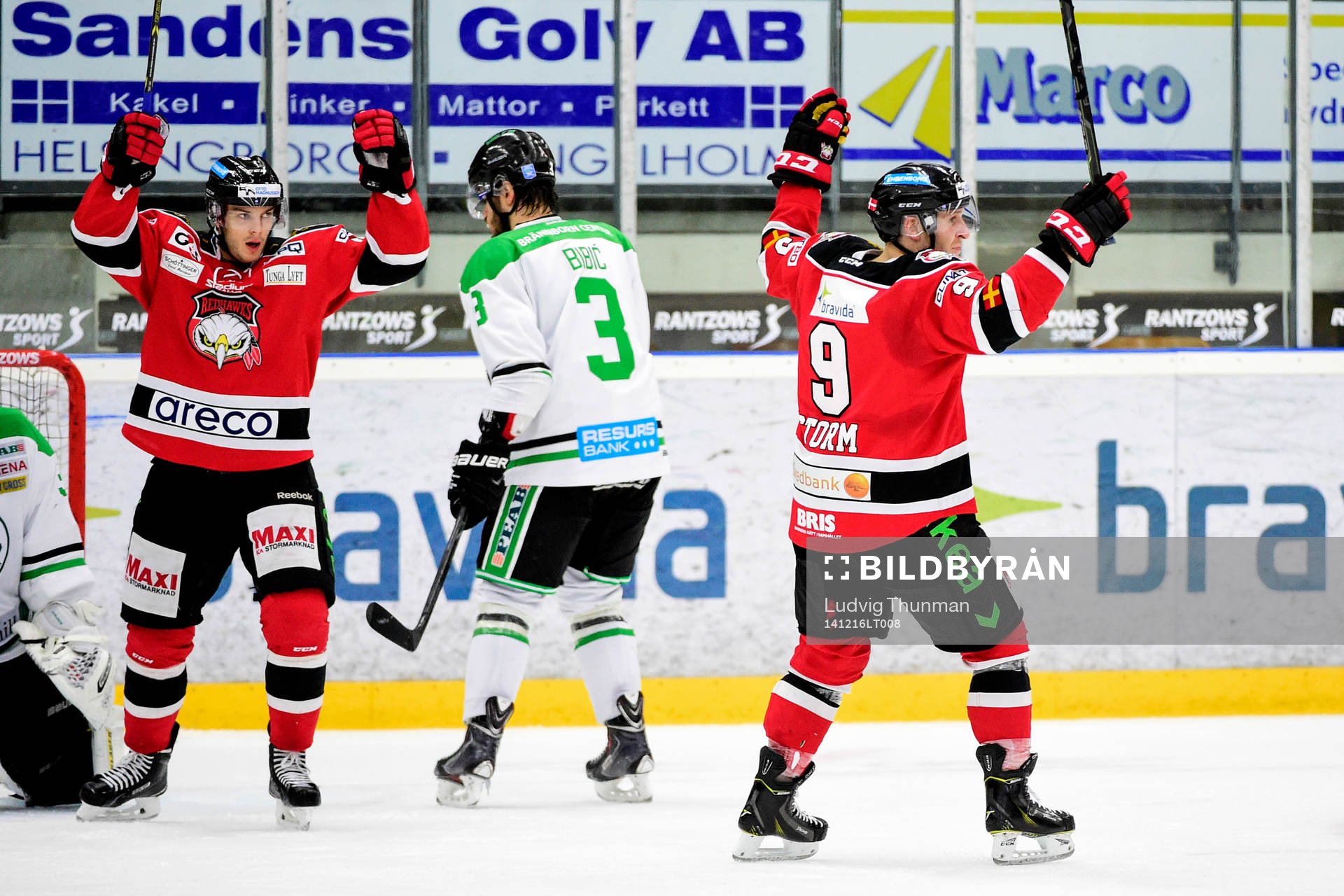 Malmö Redhawks Björn Svensson och Fredrik Storm jublar
