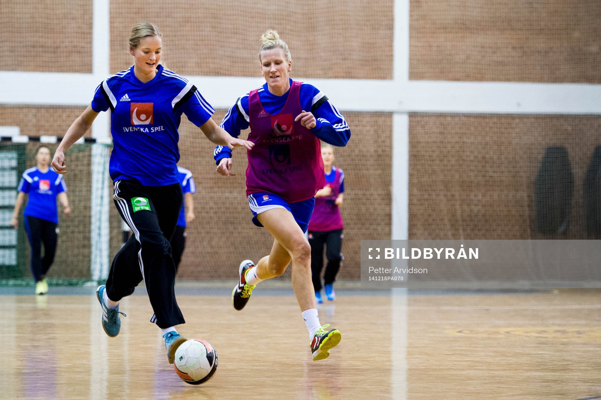 Sveriges Hanna Fogelström och Anna-Maria Johansson spelar