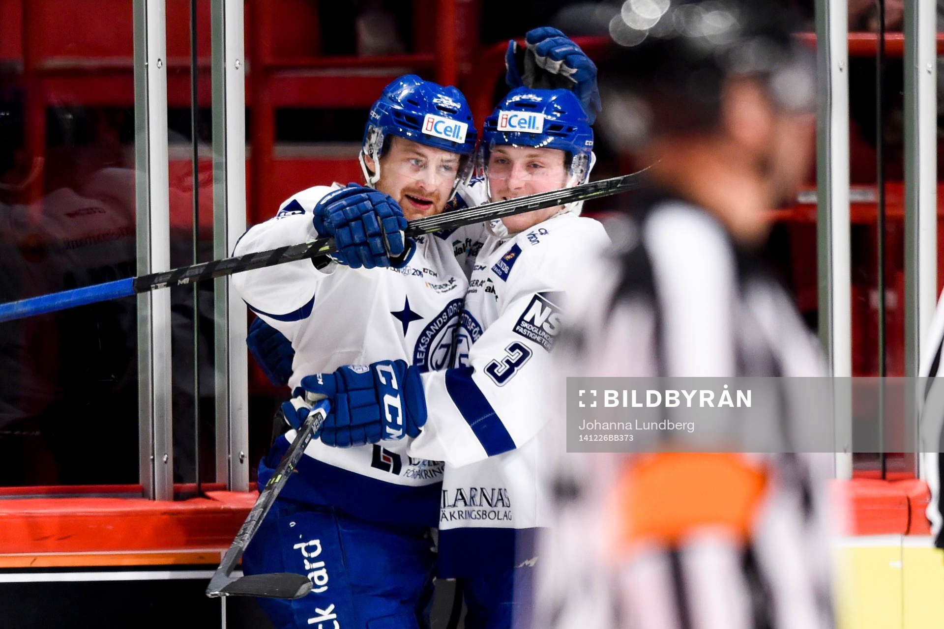 Leksands Mattias Ritola jublar ihop med Linus Hultström