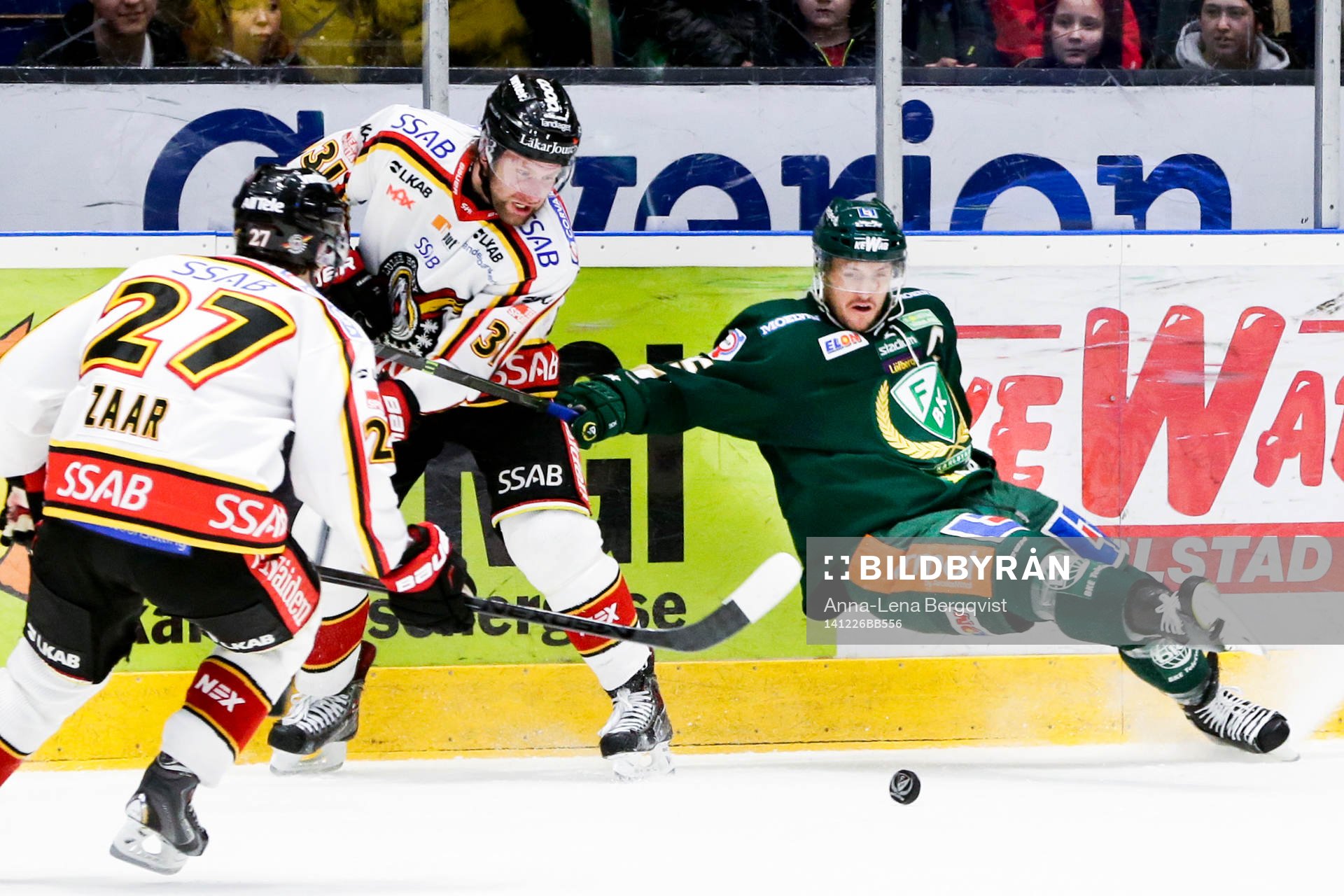Färjestads Ole-Kristian Tollefsen faller