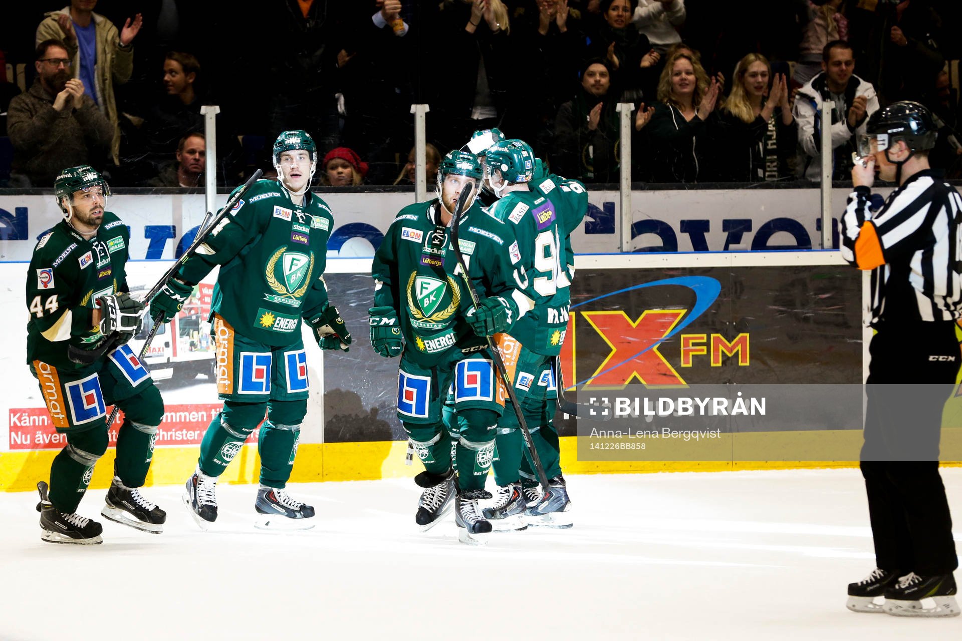 Färjestads spelare jublar