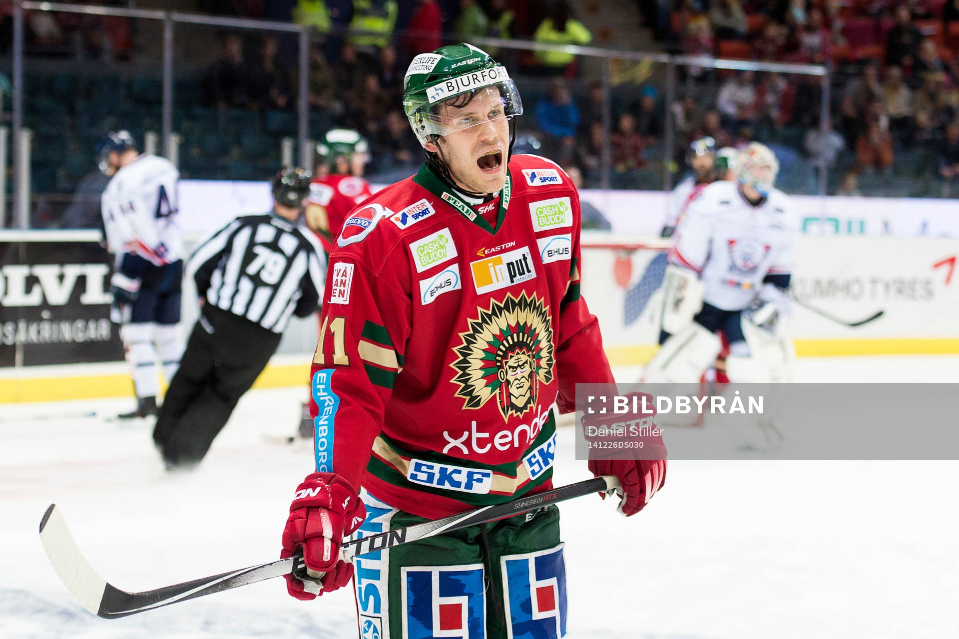 Frölundas Magnus Kahnberg är förbannad