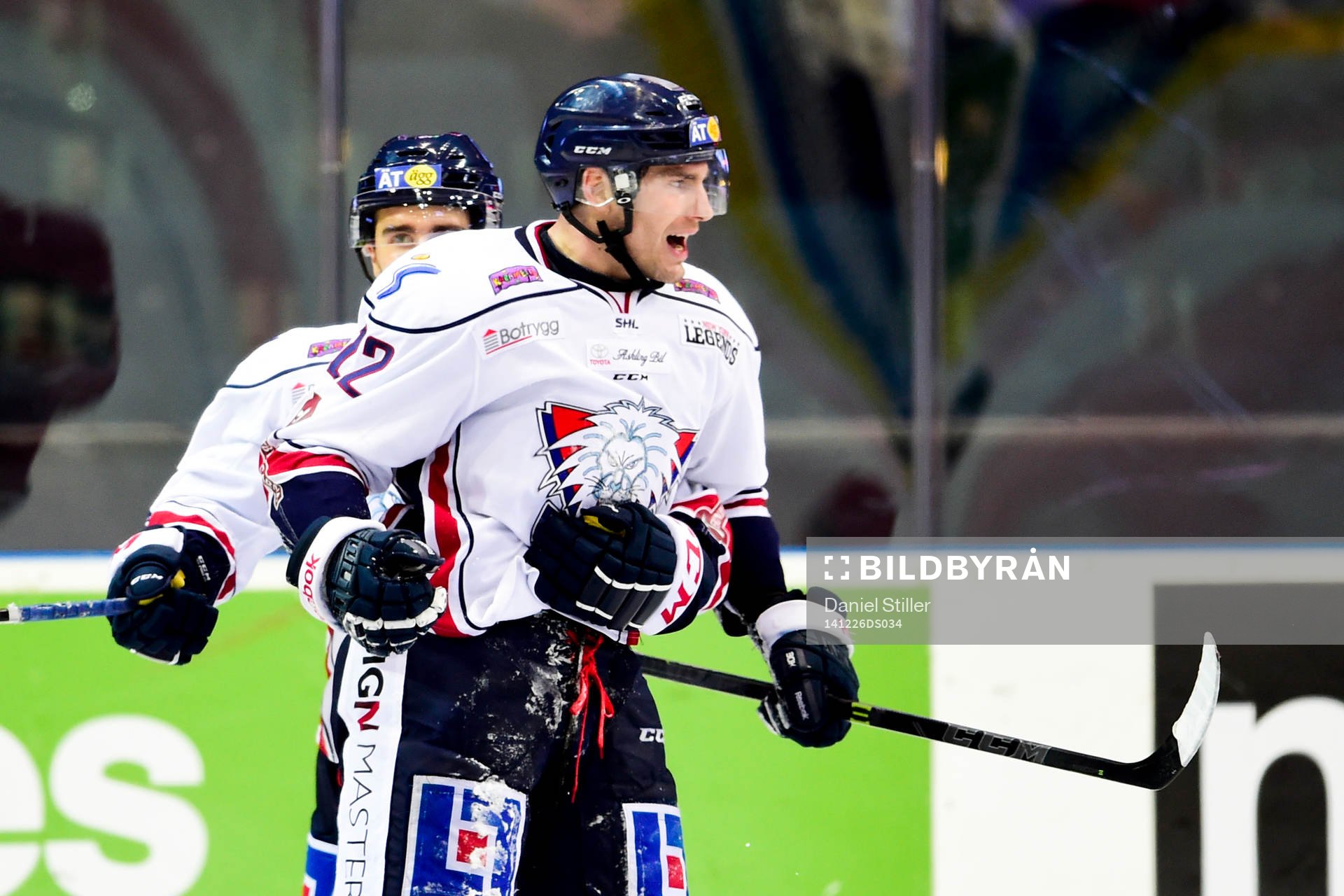 Linköpings Mattias Sjögren jublar