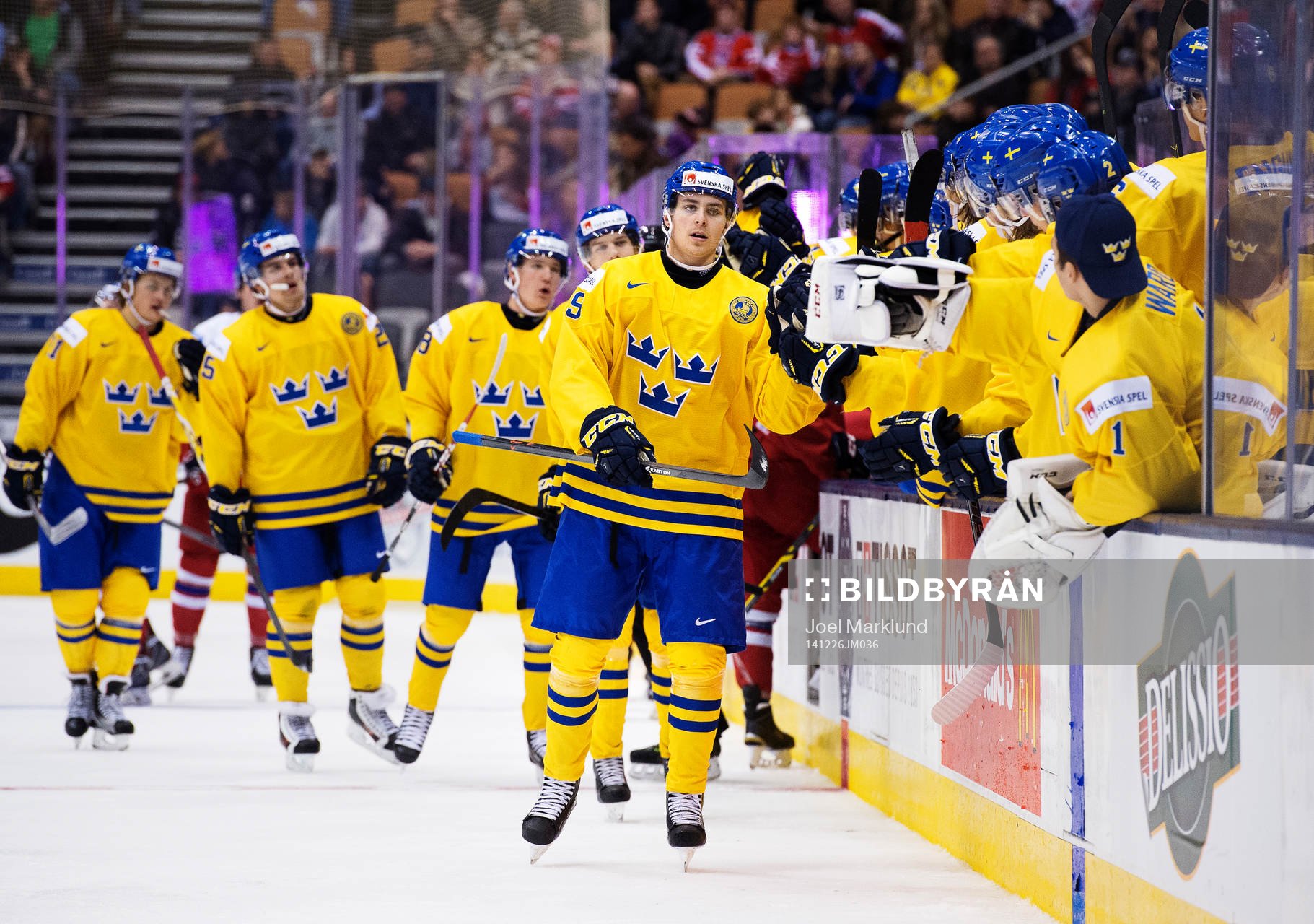 Sveriges Adrian Kempe jublar