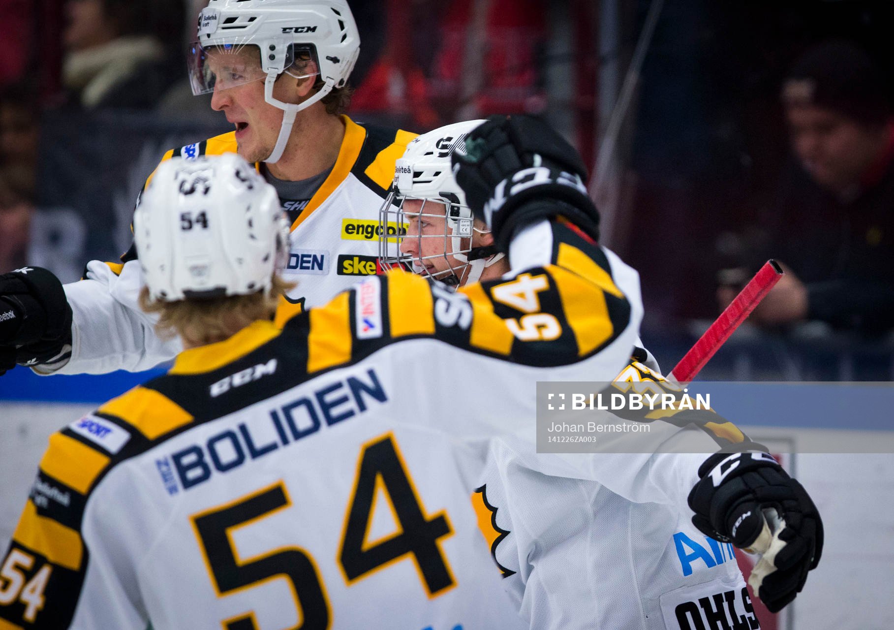 Skellefteås Mikko Lehtonen gör 2-2 och jublar med