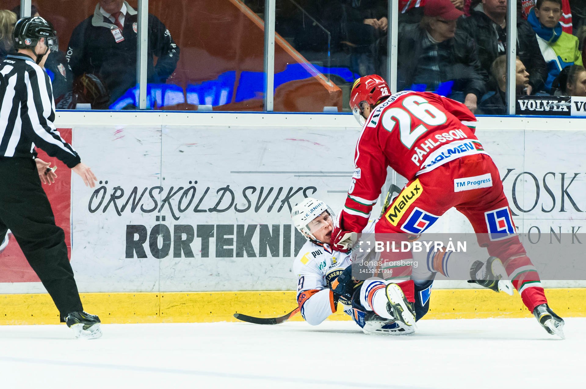 Modos Samuel Påhlsson trycker ned Växjös Robin