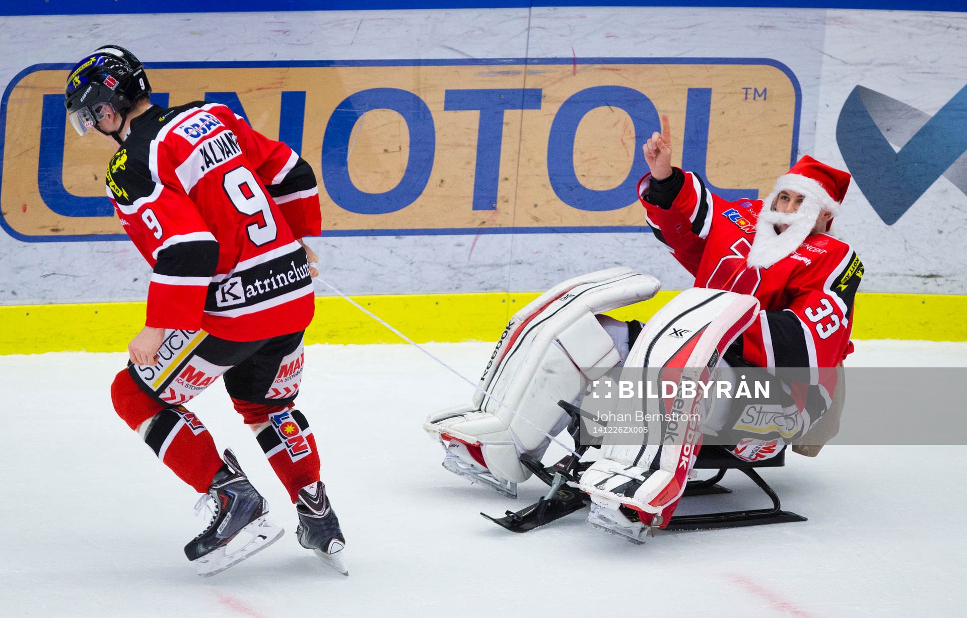 Örebros målvakt Julius Hudacek klädde ut sig till