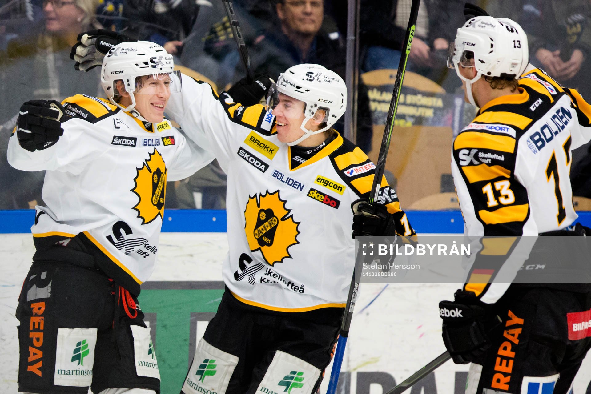 Målskytten Skellefteås John Norman, Pär Lindholm och