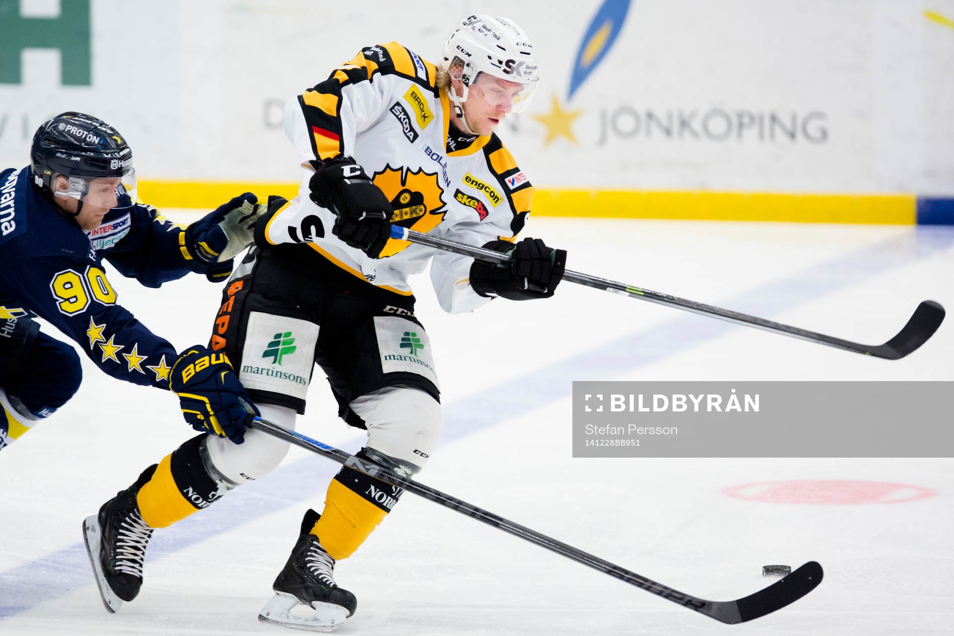 s Ted Brithén jagar Skellefteås Anton Lindholm
