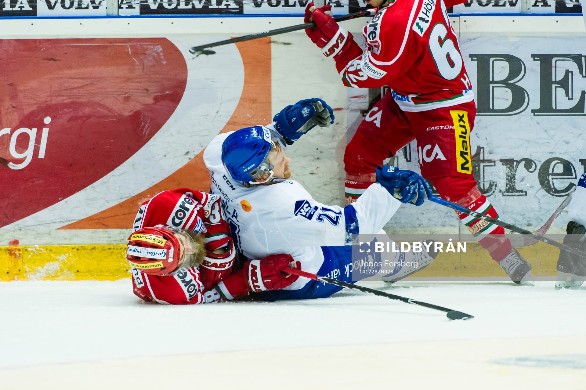 Modos Nichlas Torp och Leksands Mattias Ritola krockar