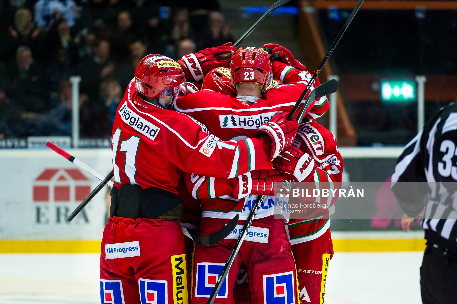 Modos Jonas Ahnelöv sätter 1-1 målet