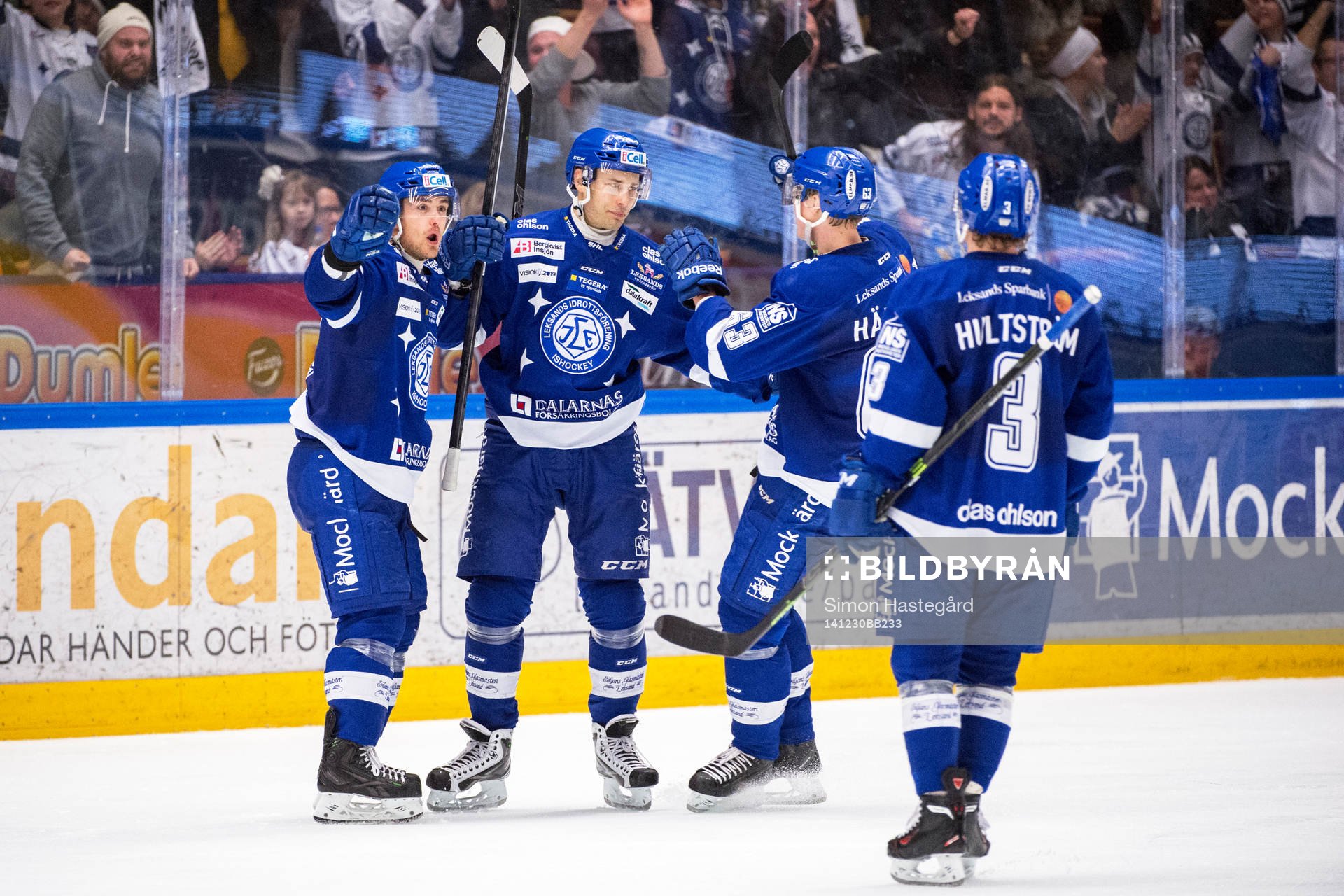 Leksands Robin Gartner och Fabian Brunnström jublar