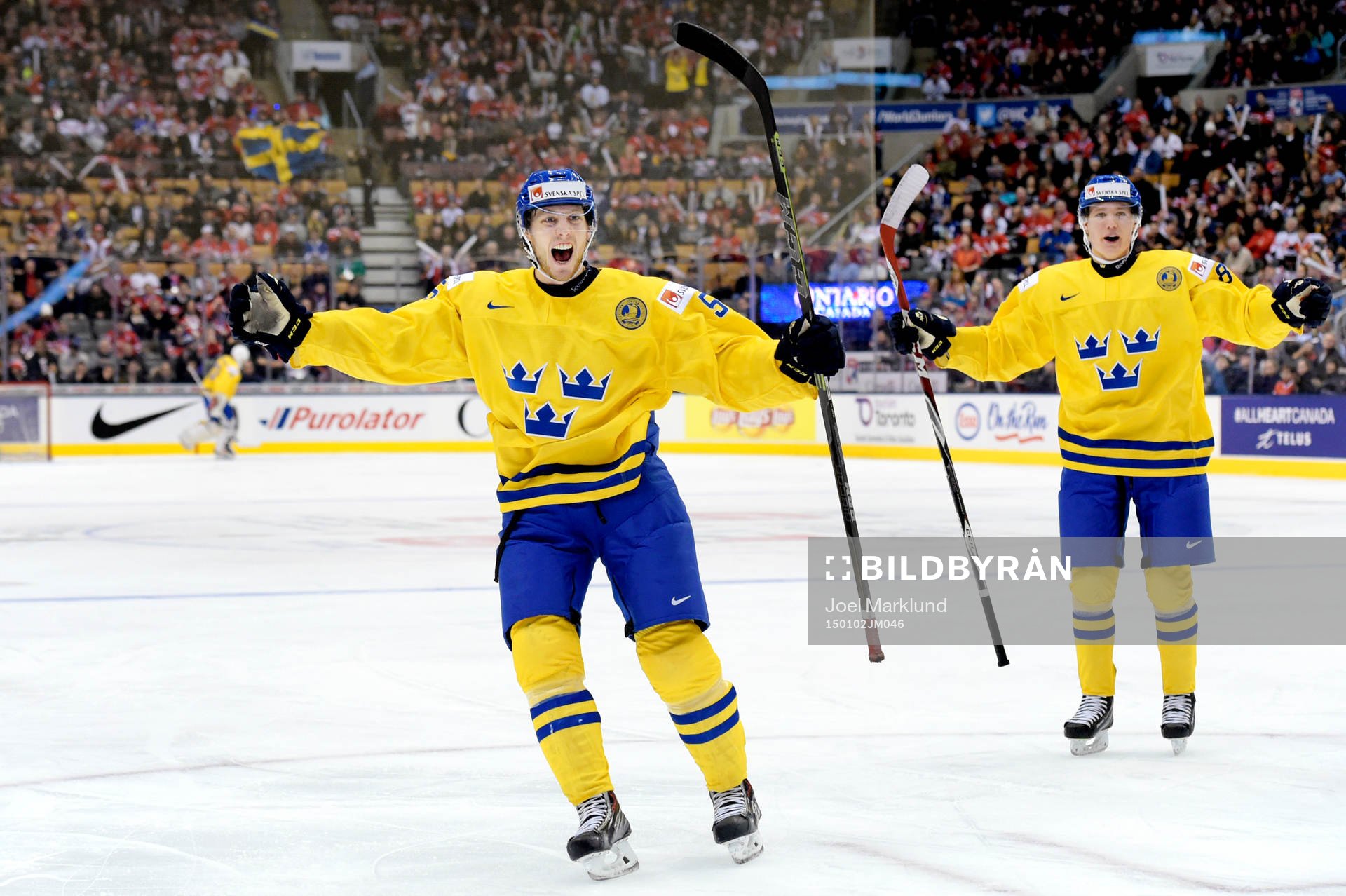 Sveriges Robin Norell och Gustav Forsling jublar
