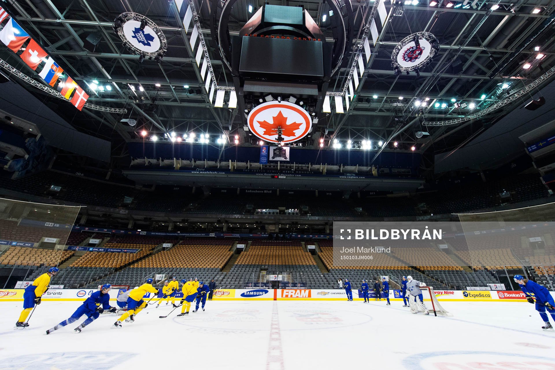 Sveriges lag tränar i Air Canada Center