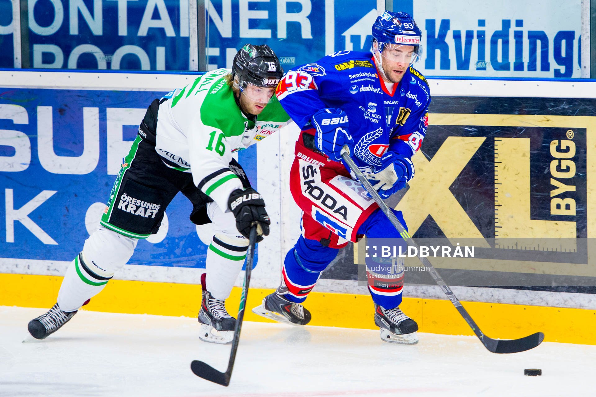 Rögles Christopher Liljewall jagar Oskarshamns Evan McGrath
