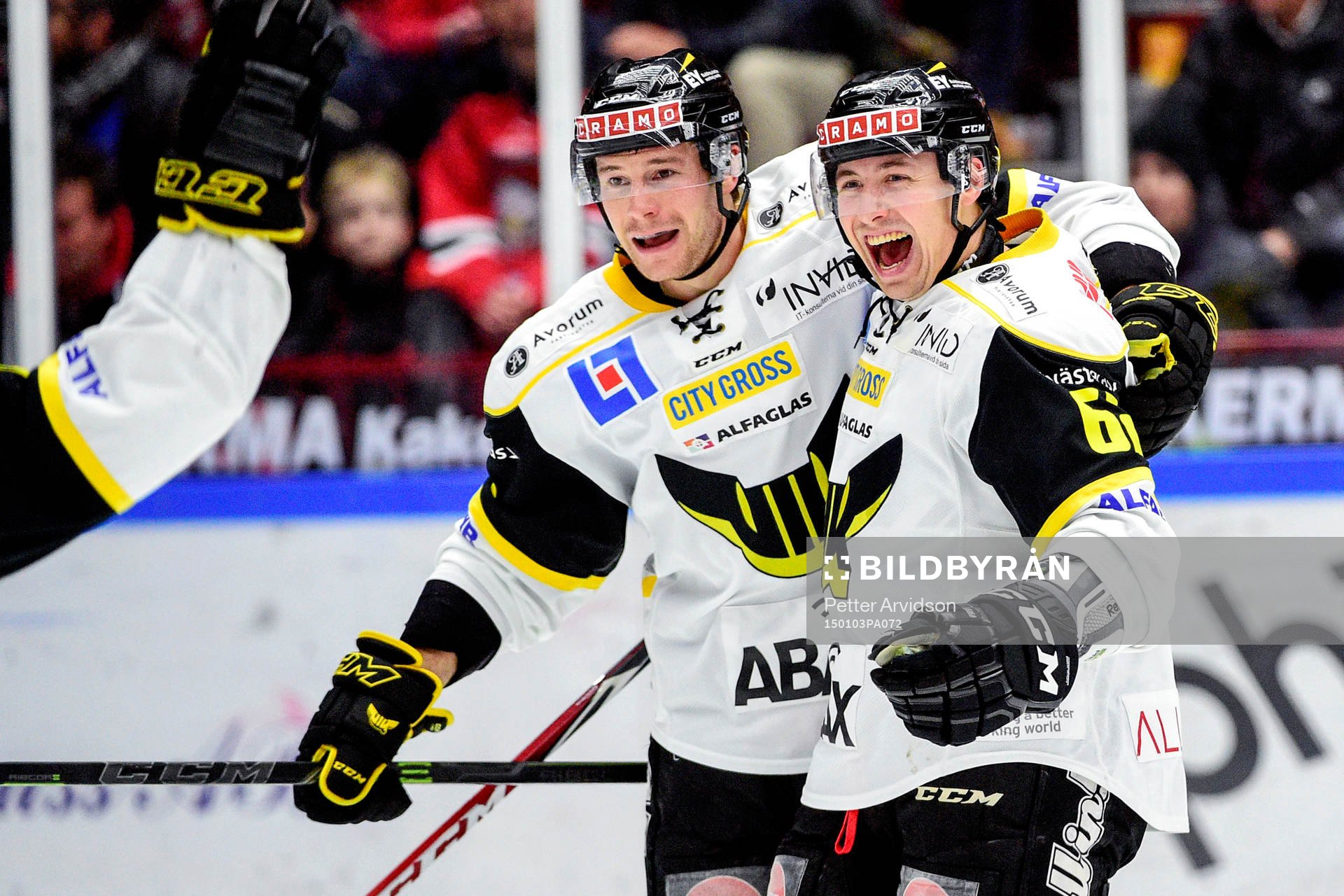 Västerås Robin Jacobsson jublar