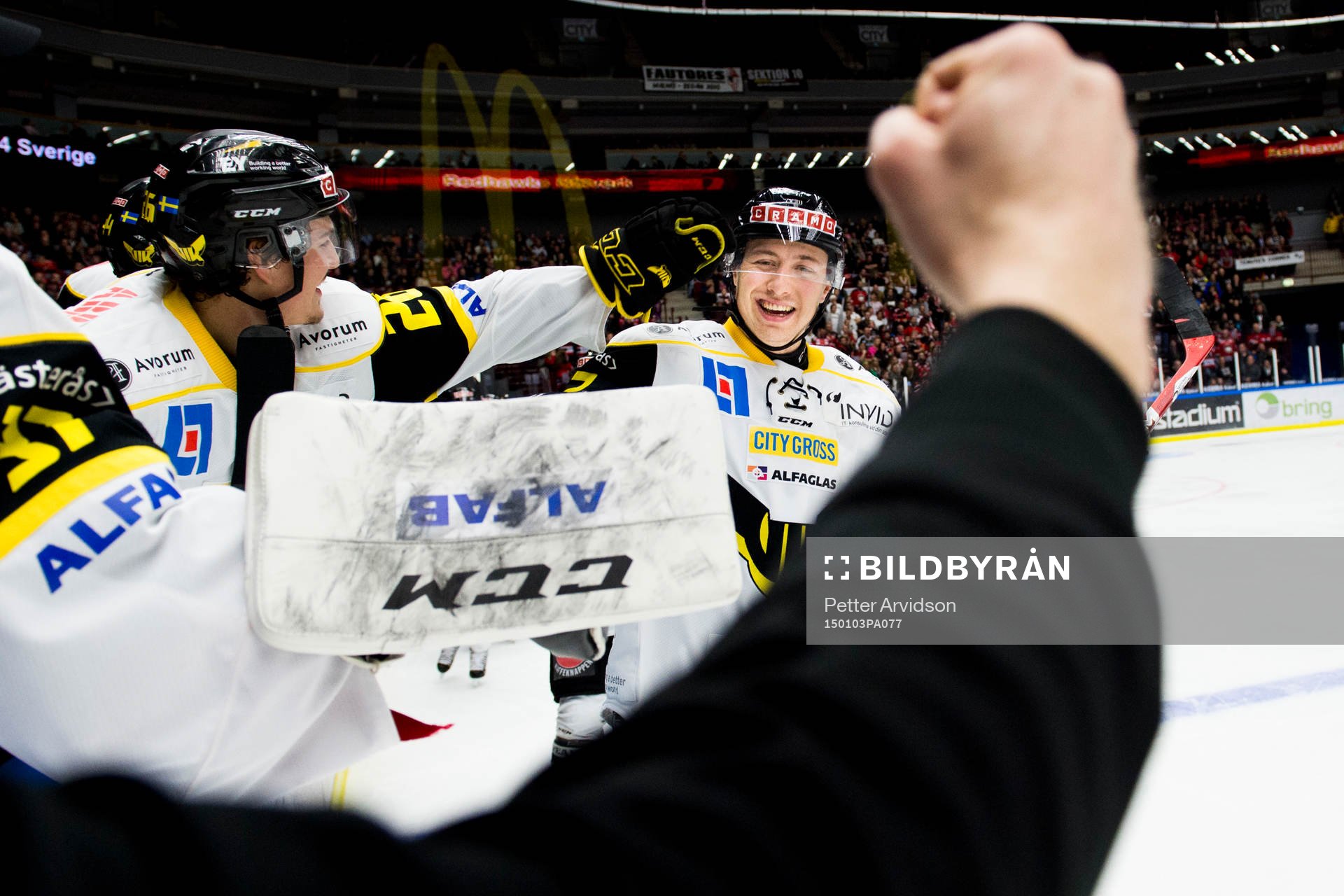 Västerås Robin Jacobsson jublar