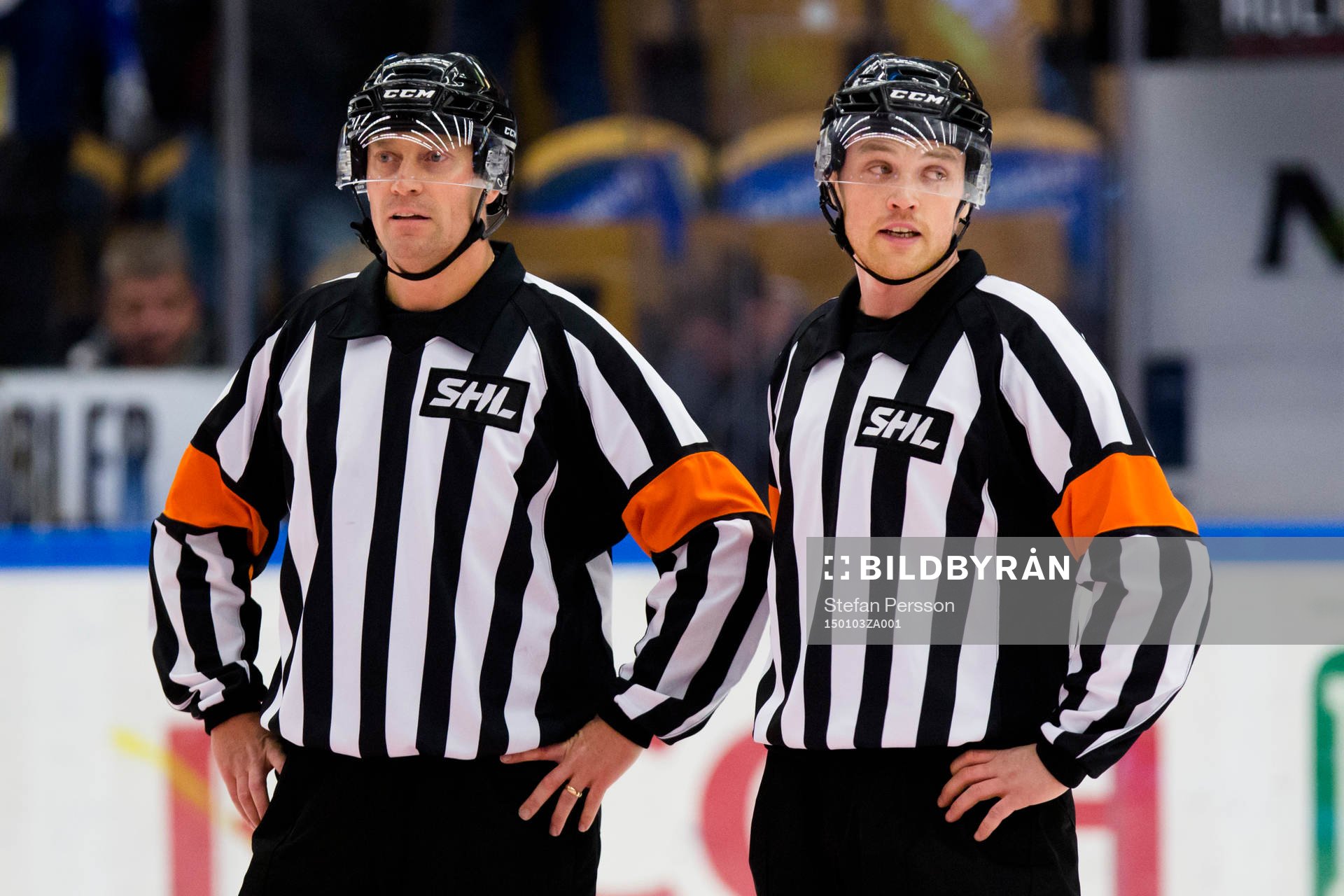 Domarna Sören Persson och Johan Häll