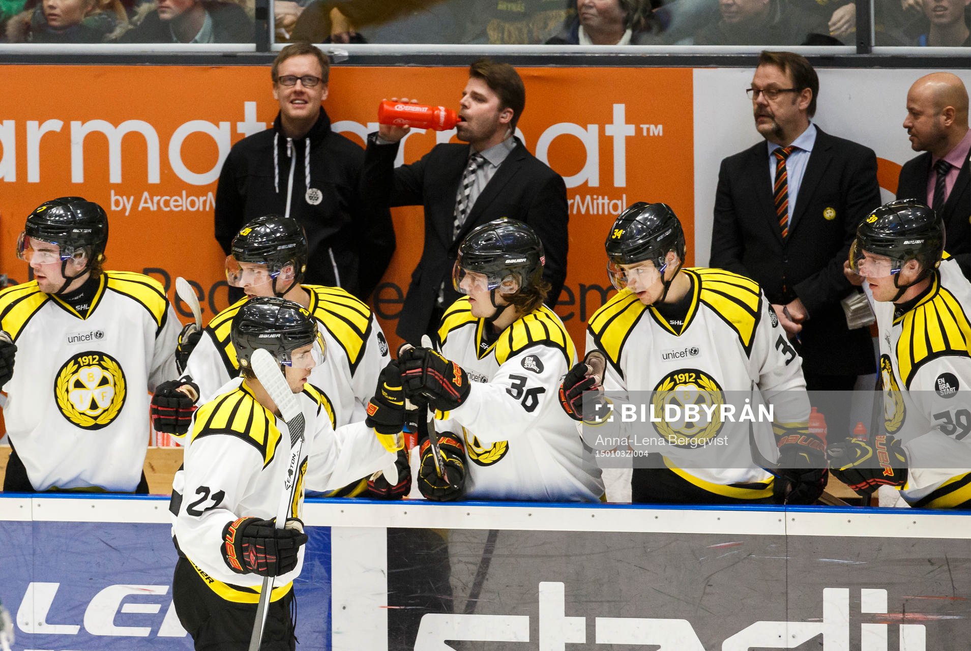 Brynäs Tim Wallace jublar