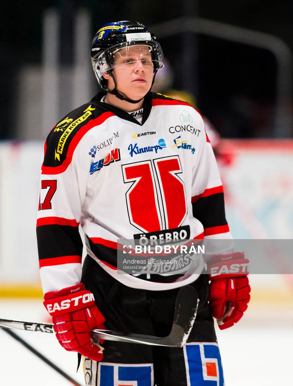 Örebros Daniel Viksten ser deppig ut