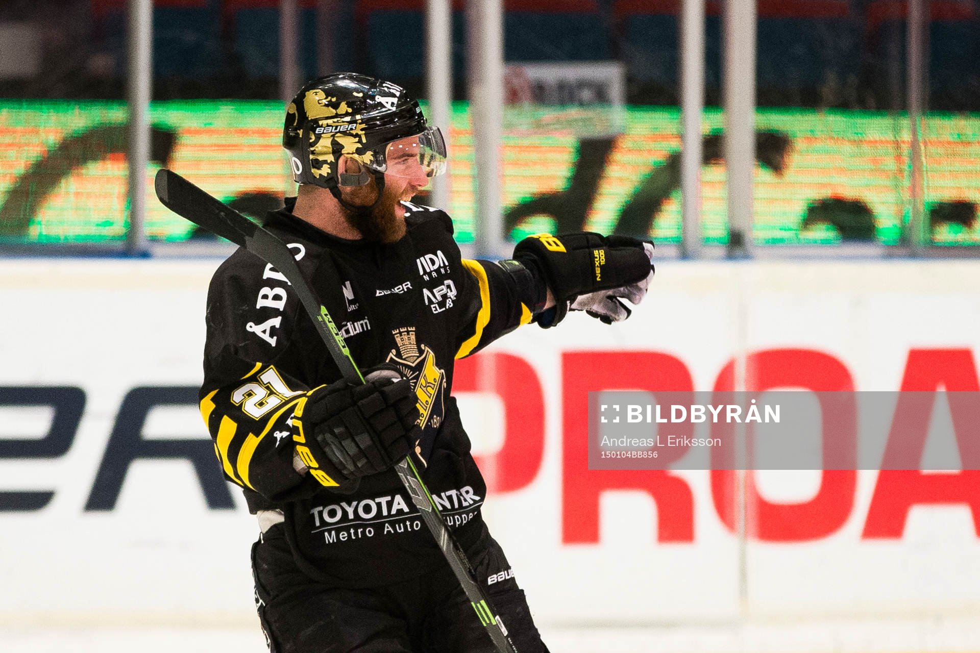 s Christian Sandberg jublar