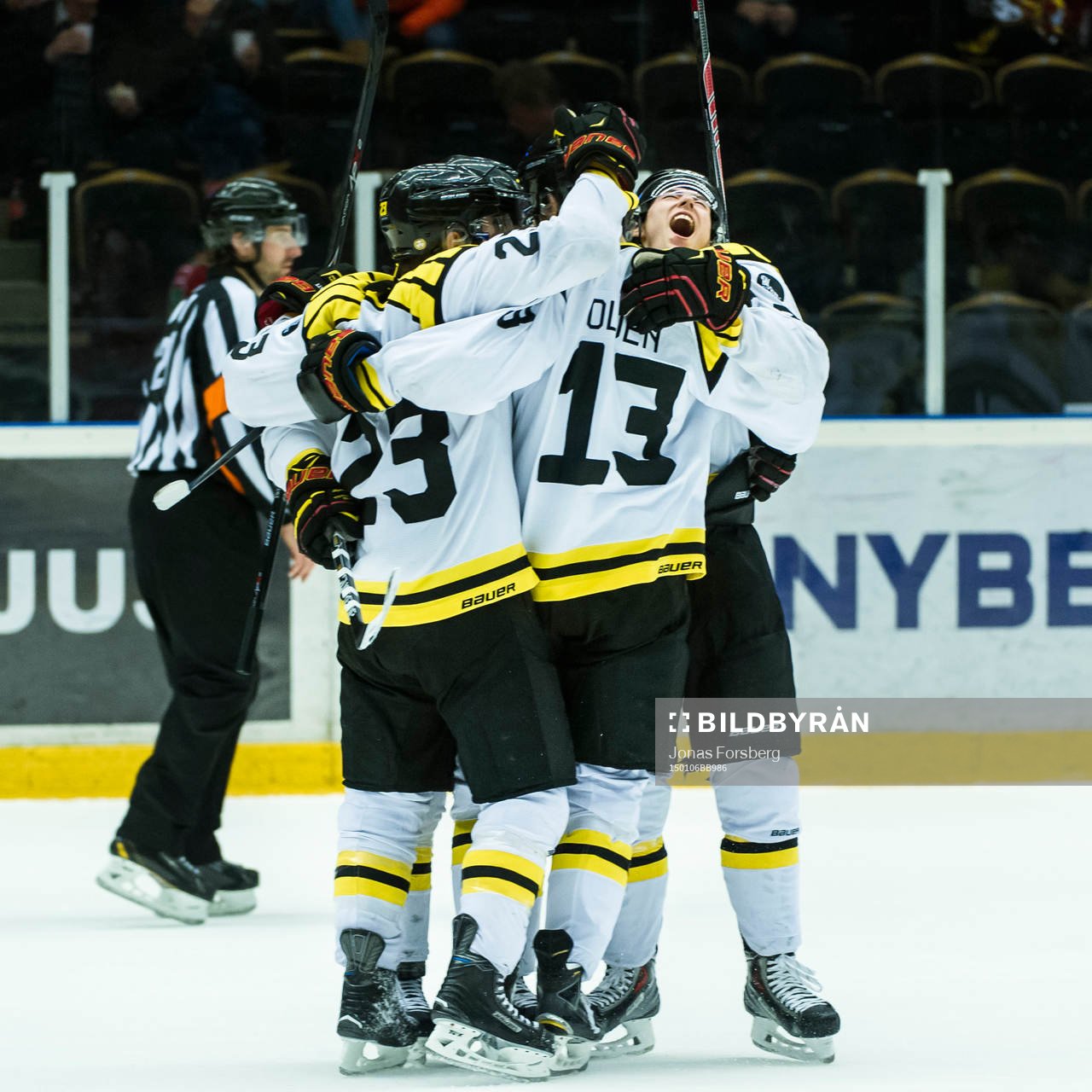 Brynäs Anton Rödin jublar