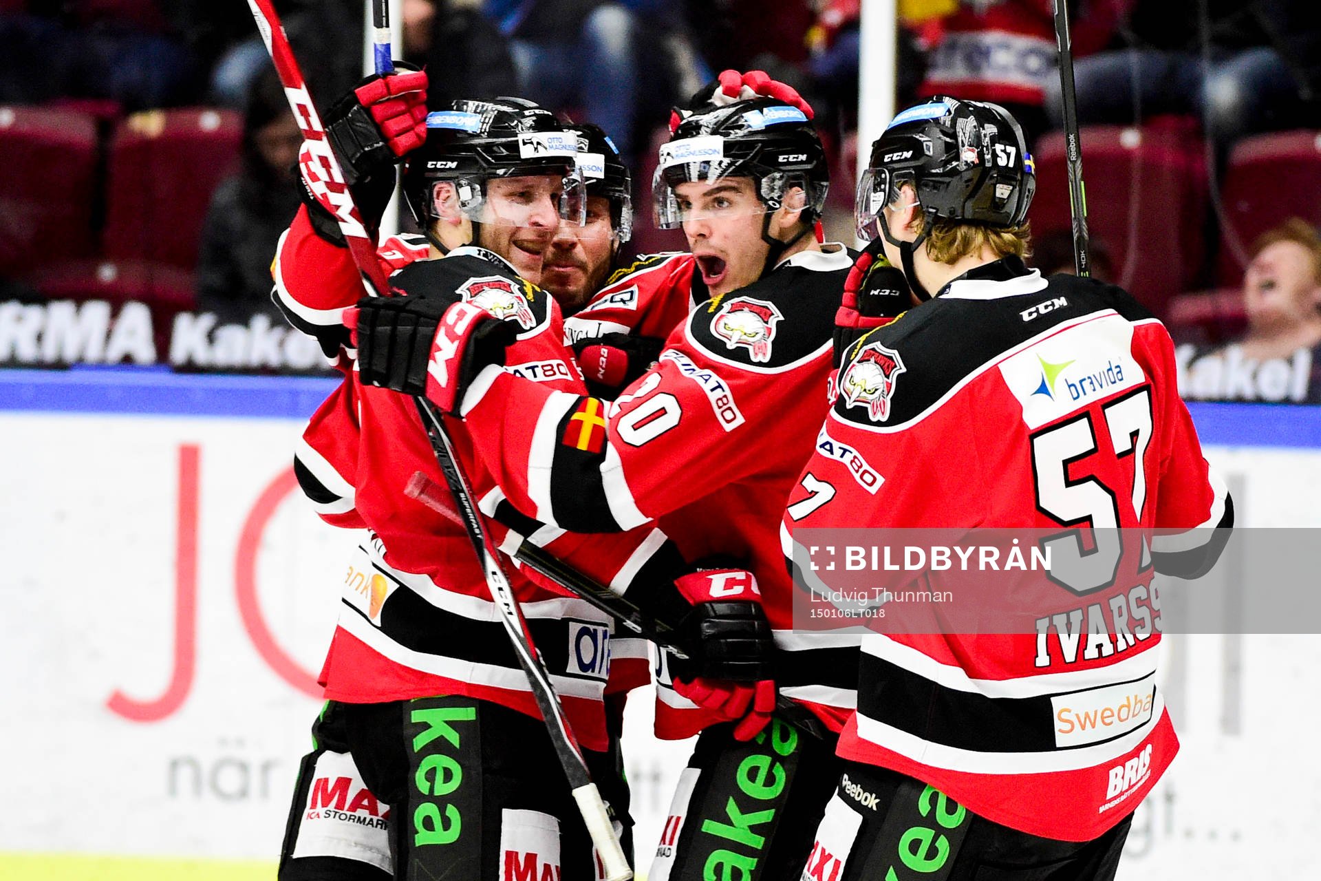 Malmö Redhawks Henrik Hetta (m) jublar ihop med sina
