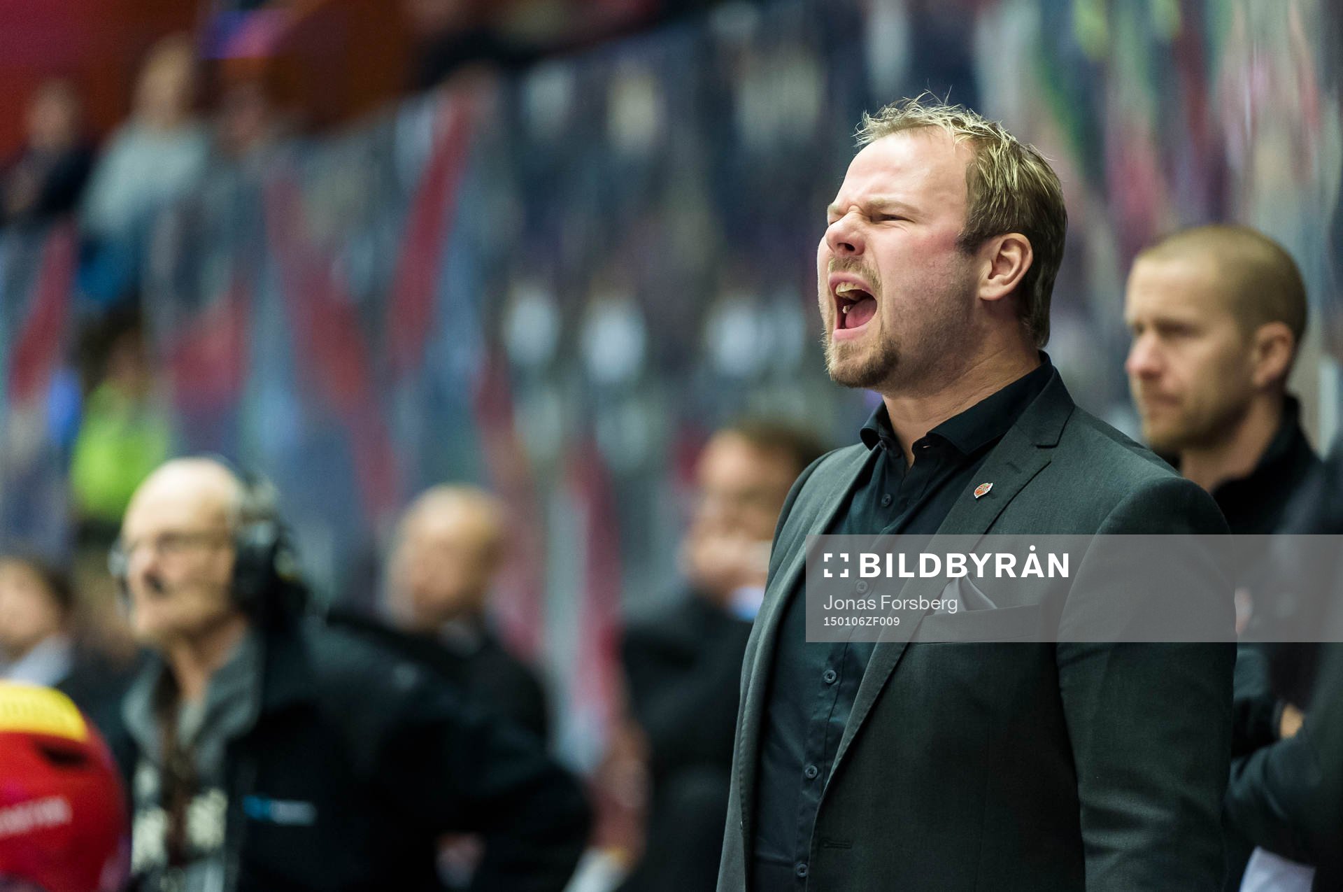 Modos assisterande tränare Henrik Gradin