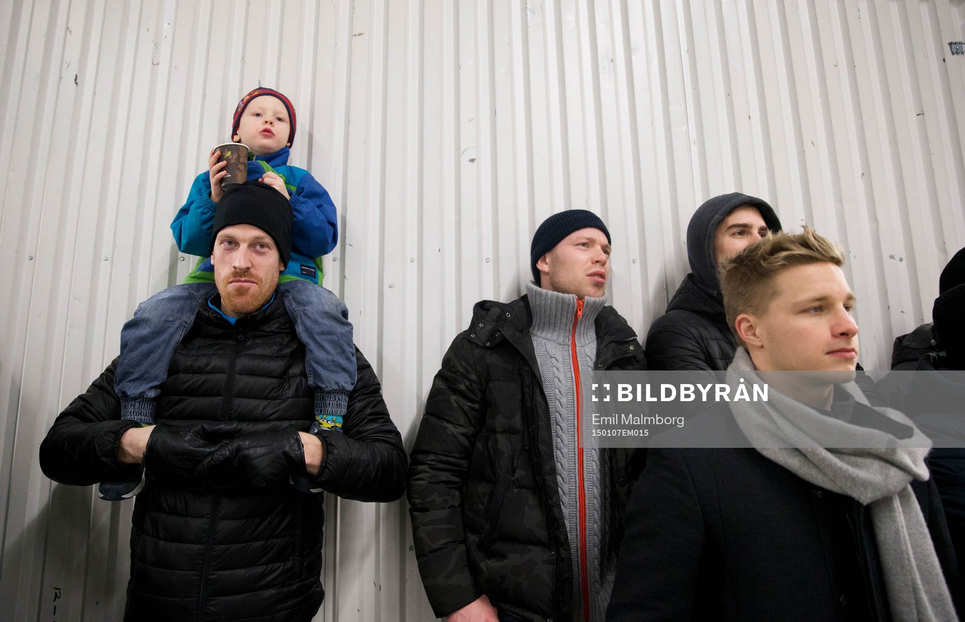 Malmö Redhawks Jens Olsson med sonen Melker på läktaren