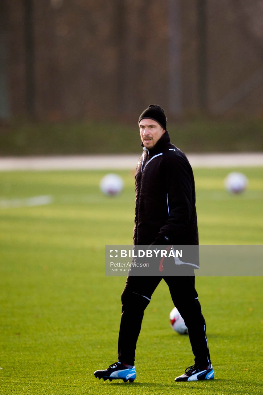 Helsingborgs tränare Henrik Larsson under en fotbollsträning med Helsingborg den 7 januari 2015 i Helsingborg.