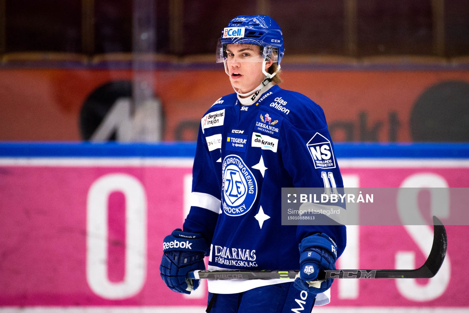 Leksands Oskar Lang före ishockeymatchen i SHL mellan