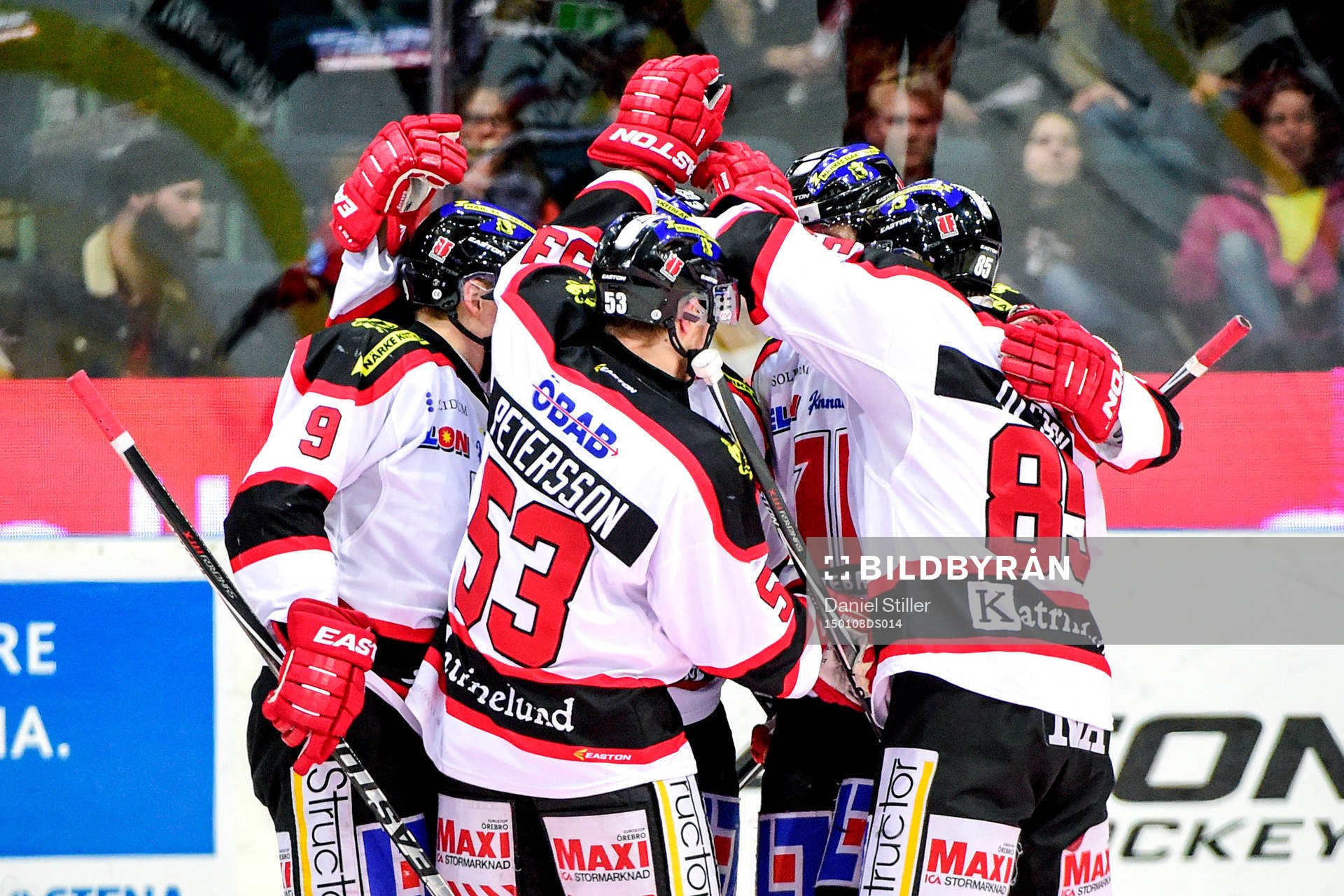 Örebros Joonas Jalvanti jublar