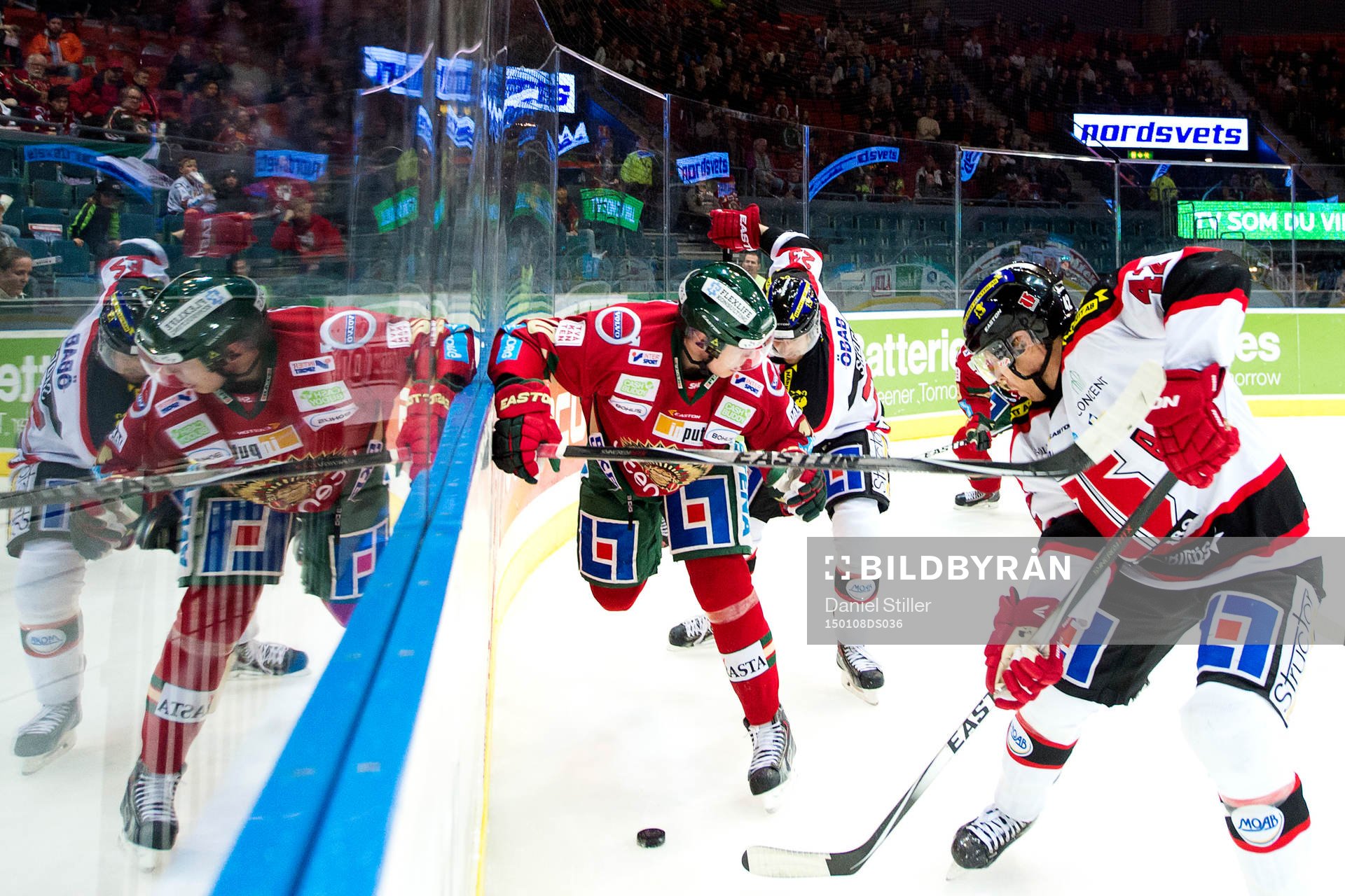 Frölundas Mattias Janmark och Örebros Brian Willsie