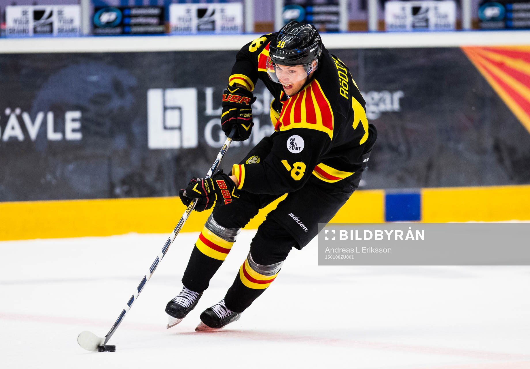 Brynäs Anton Rödin med pucken