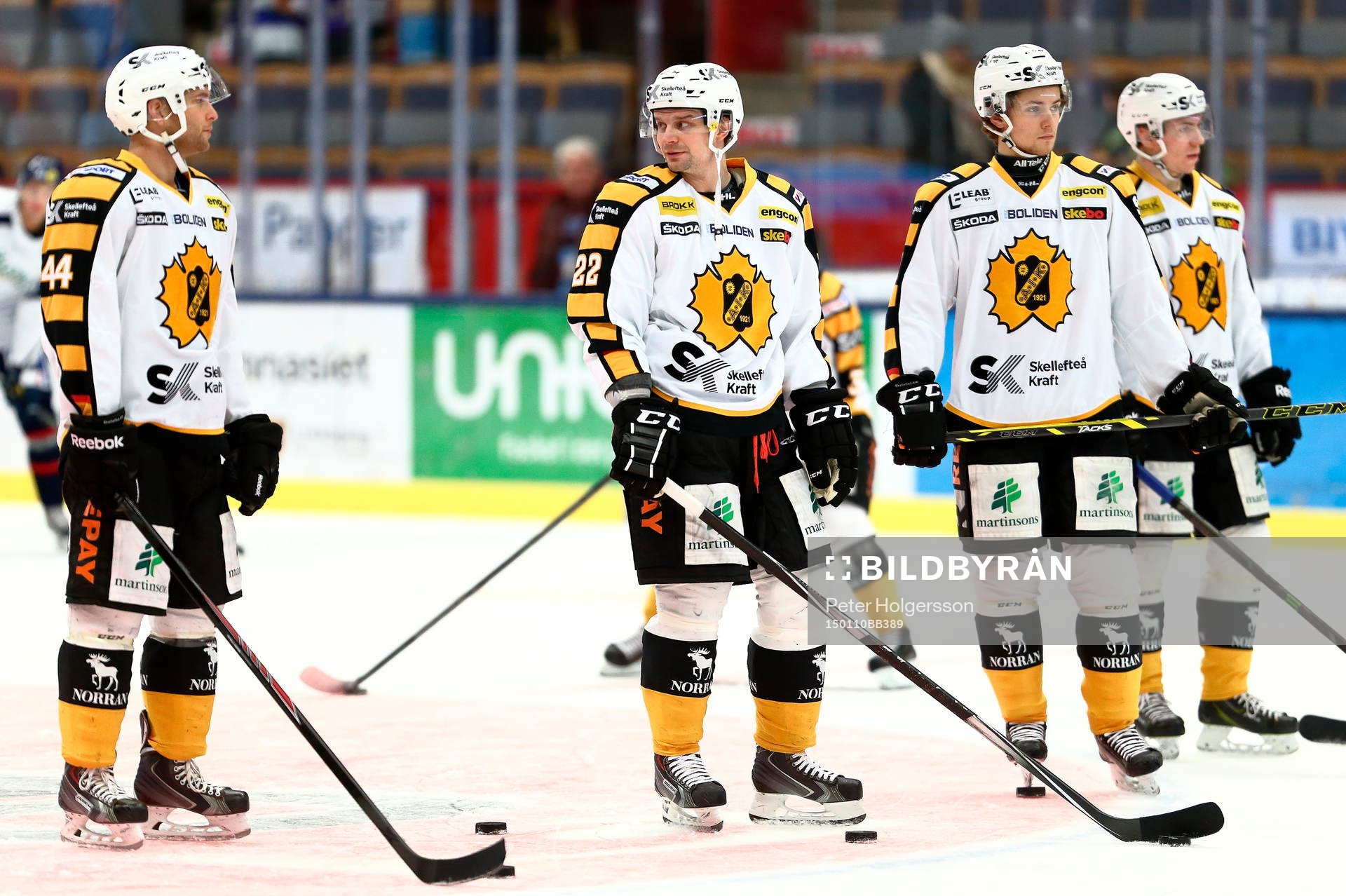Skellefteås Rob Schremp intill nyförvärvet Janne Pesonens