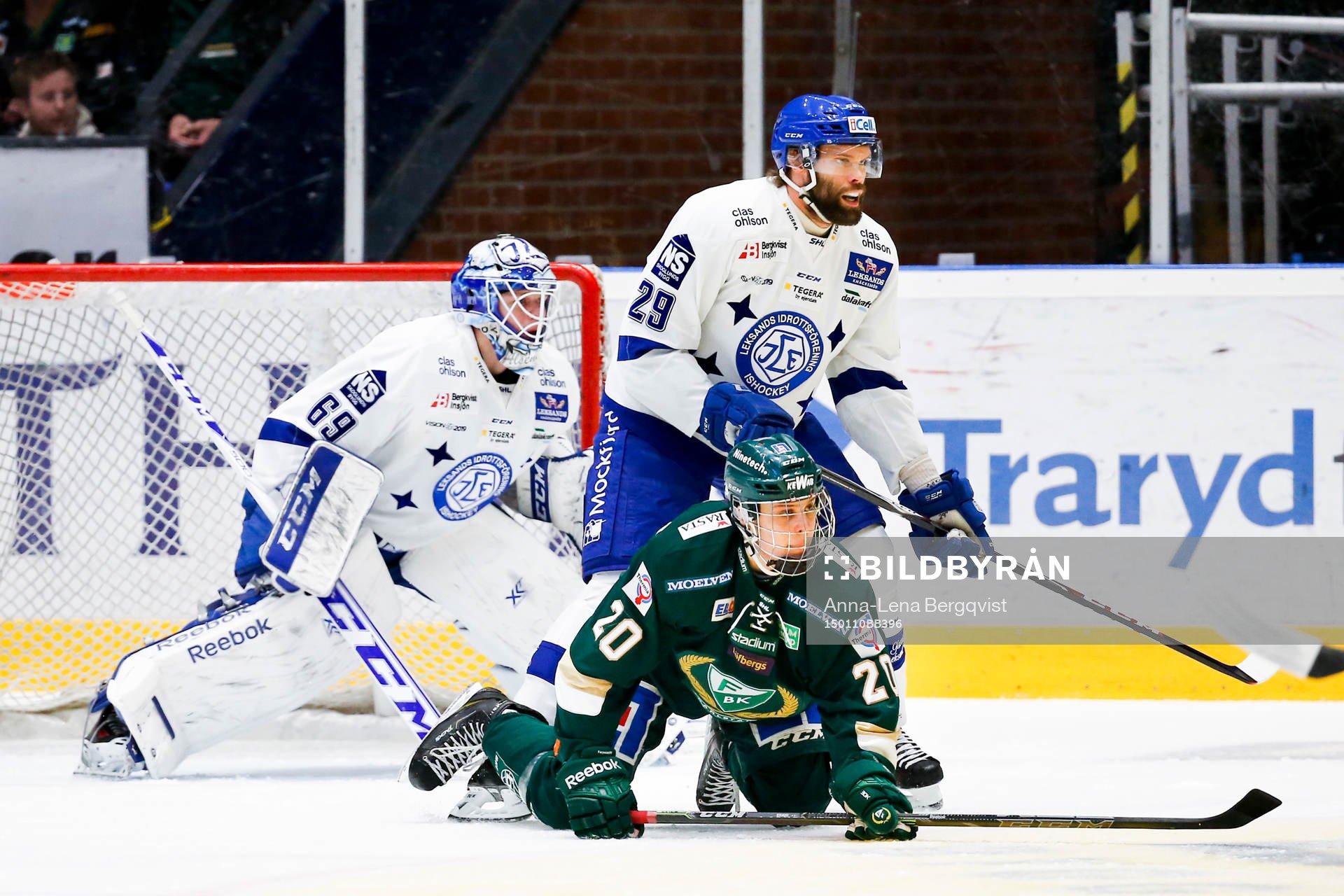 Färjestads Jakub Klepis och Leksands Joonas Rönnberg