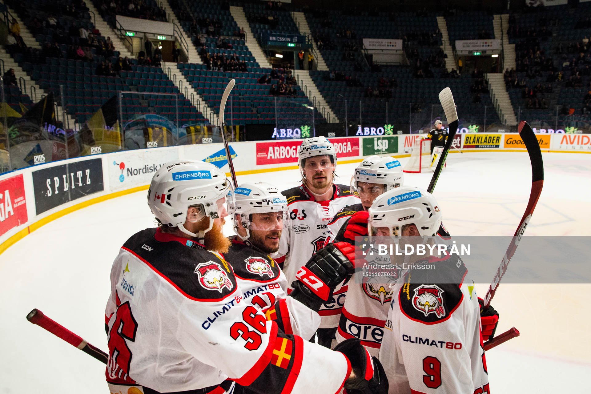 Malmö Redhawks Joey Tenute (m) jublar
