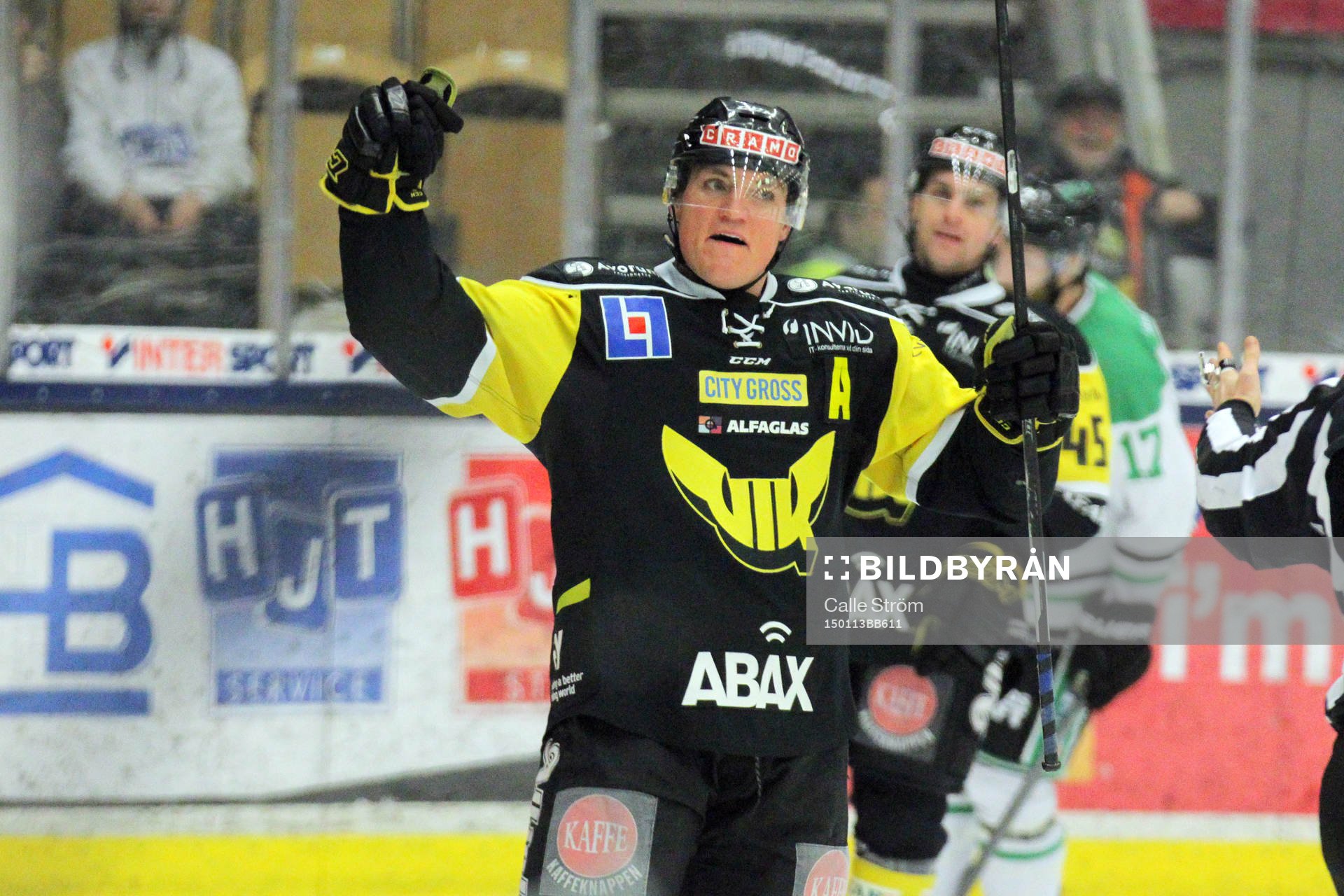 Västerås Nicholas Angell jublar