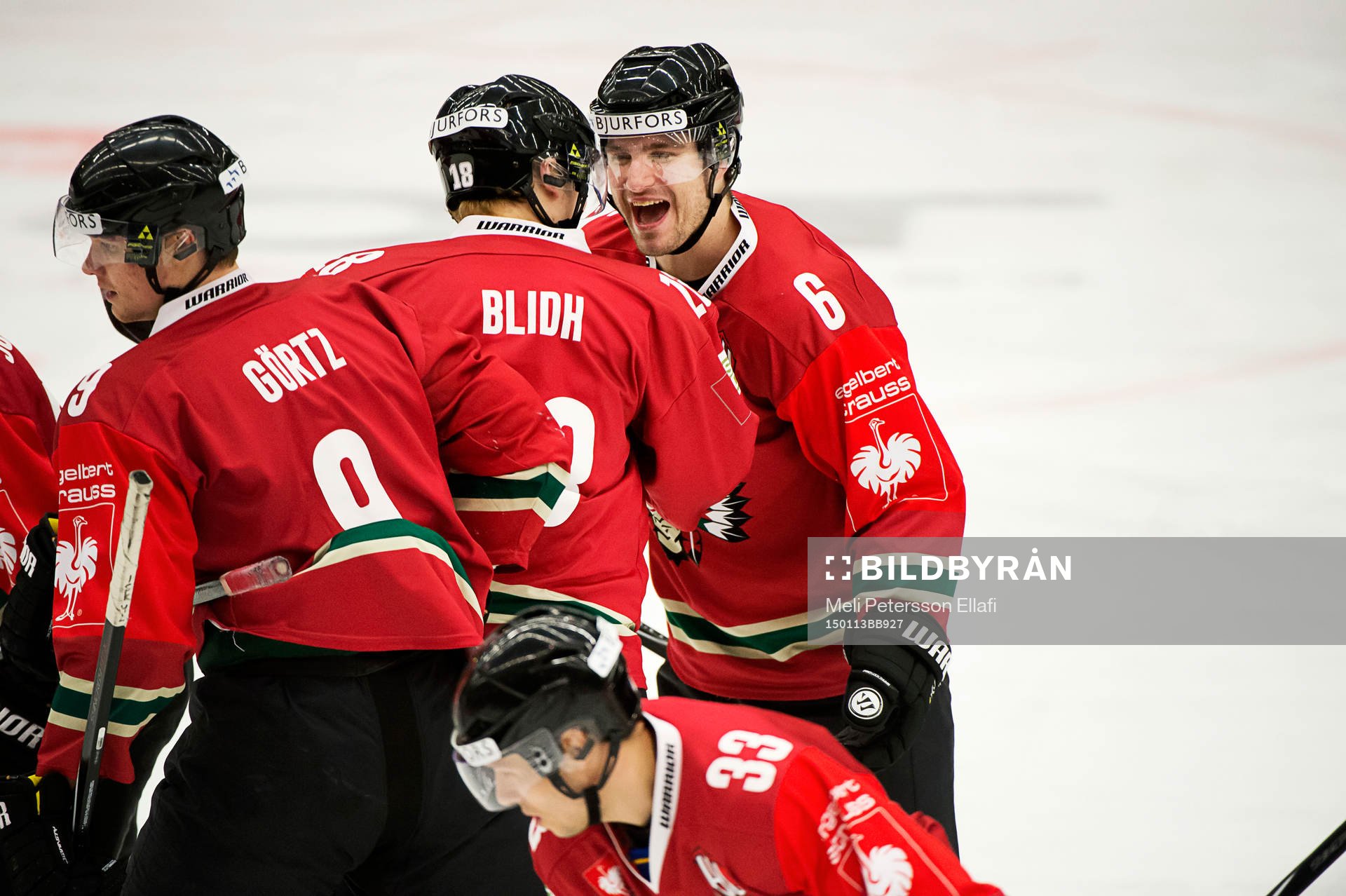 Frölundas Anton Blidh och Mikael Wikstrand jublar