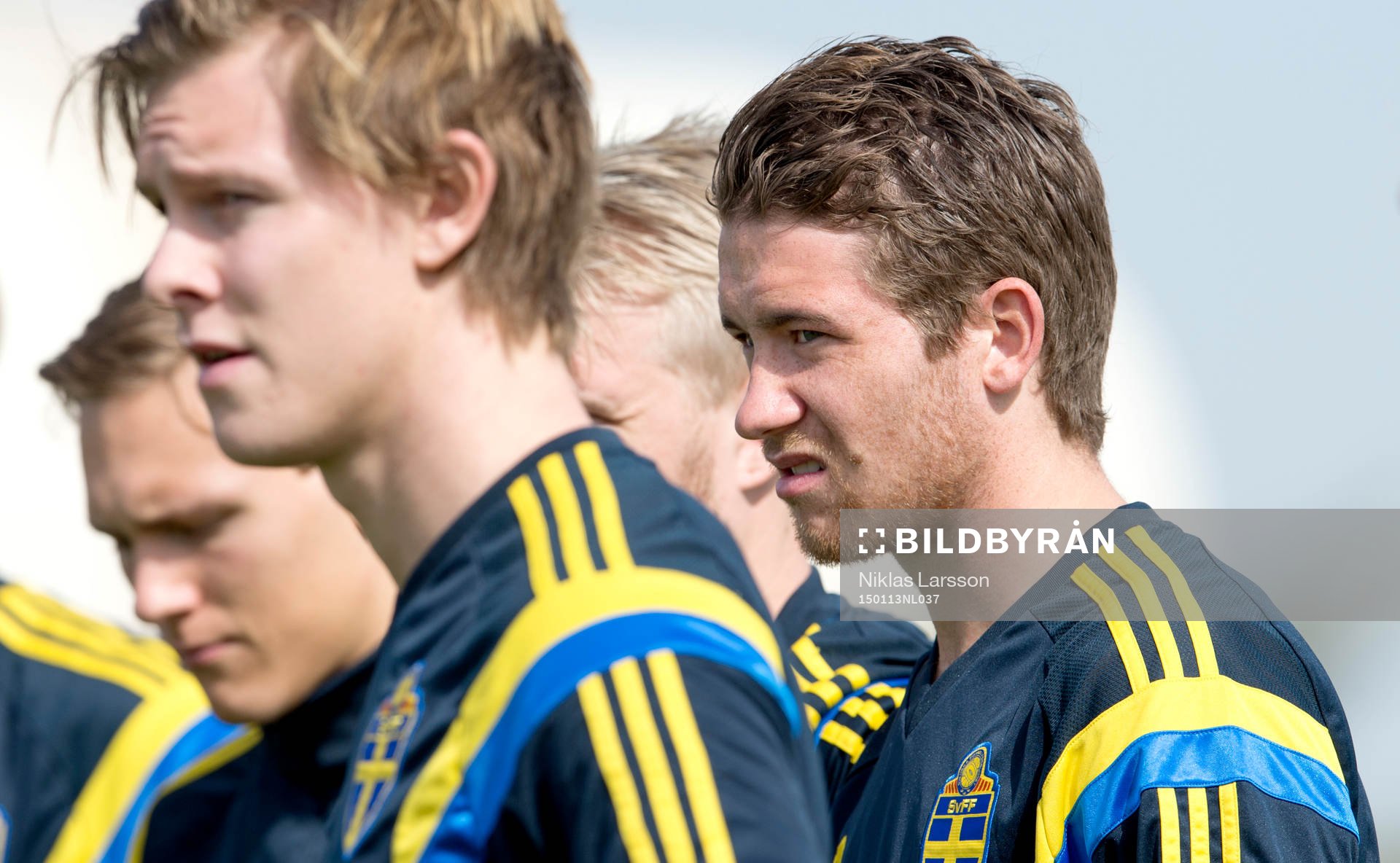 Sveriges Marcus Rohdén och Emil Krafth (förgrunden)