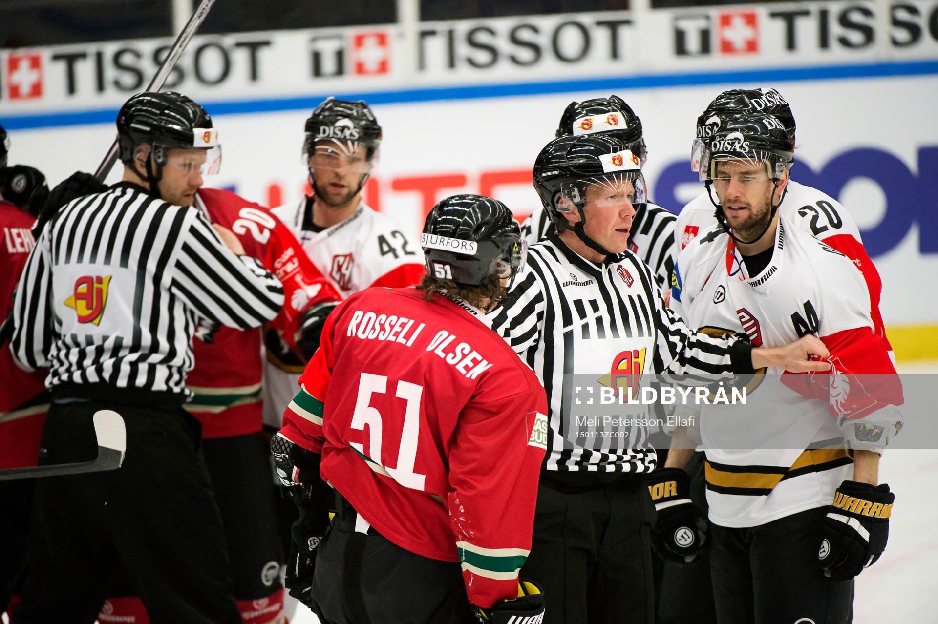 Frölundas Mats Rosseli Olsen i slagsmål med Kärpäts