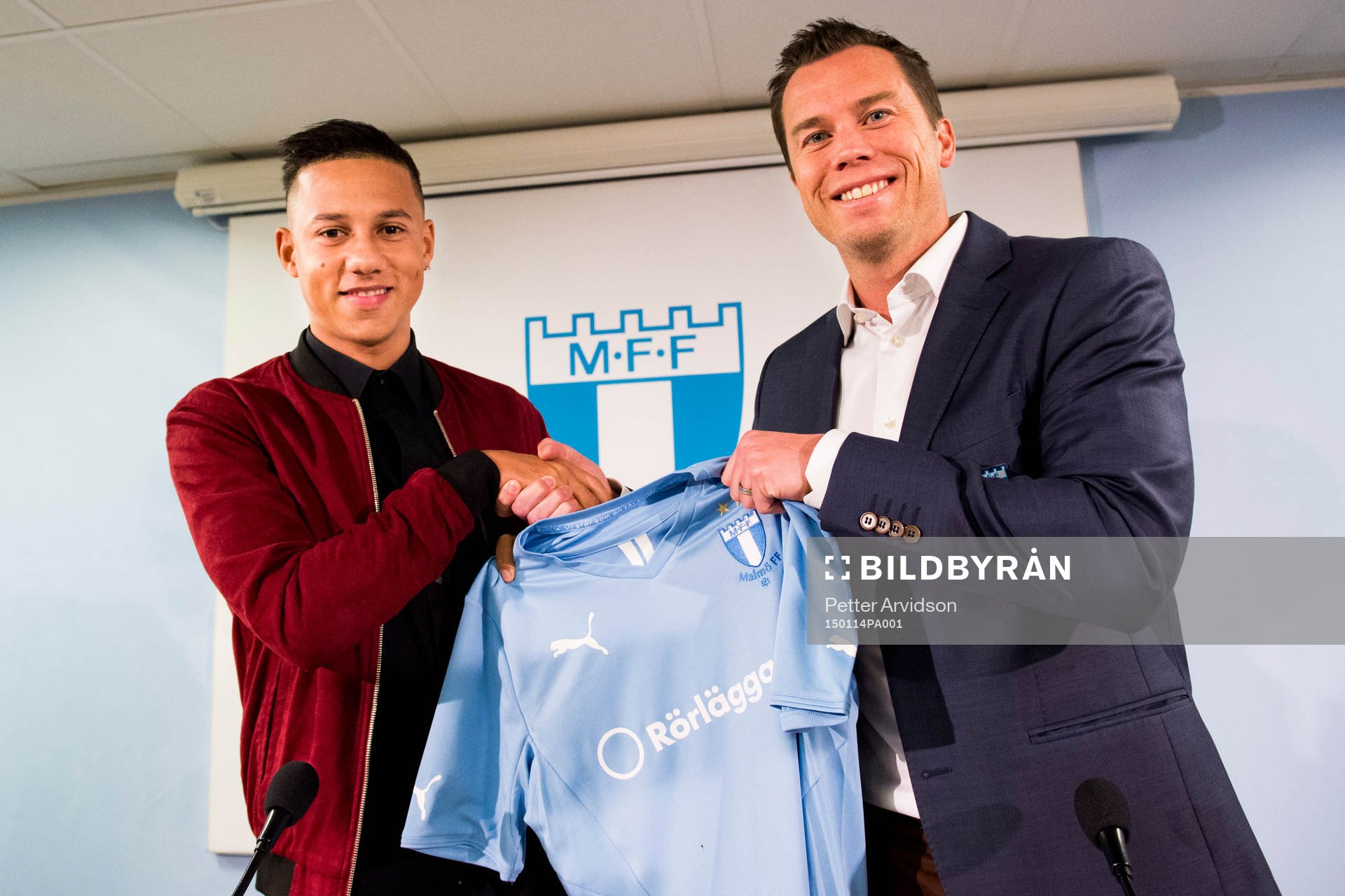 Tobias Sana och sportchef Daniel Andersson